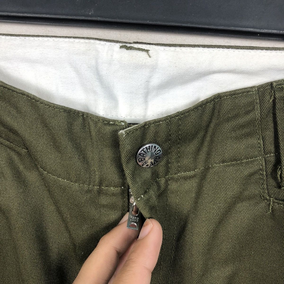 Bape Bape A Bathing Ape Green Military Loose Pants Japan Fashion Size US 32 / EU 48 - 6 Thumbnail