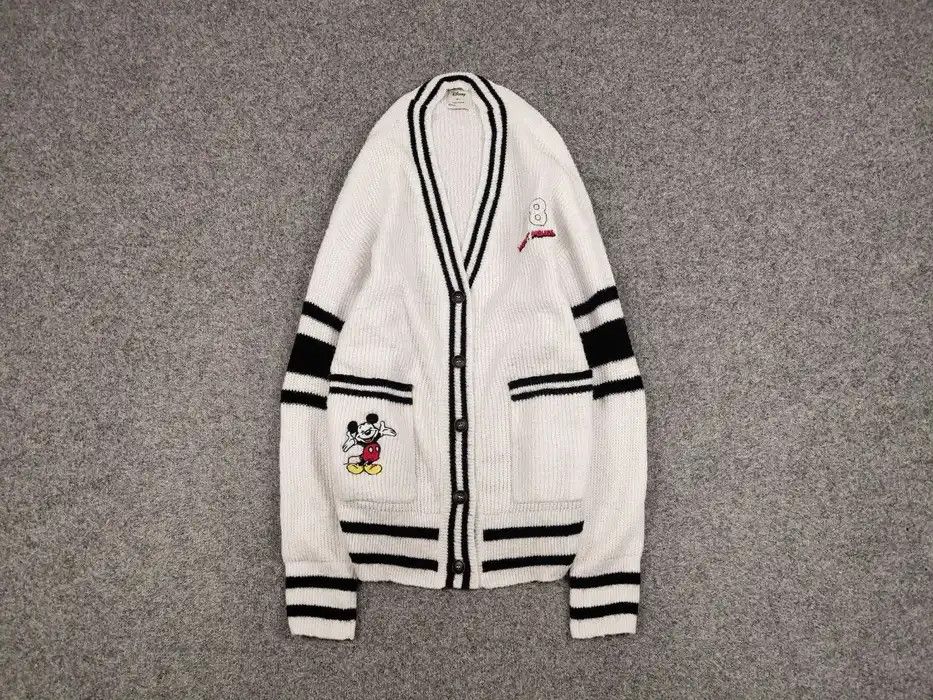 Japanese Brand Vintage 90's Japanese Disney White Knitted Cardigan Sweater Size US M / EU 48-50 / 2 - 1 Thumbnail