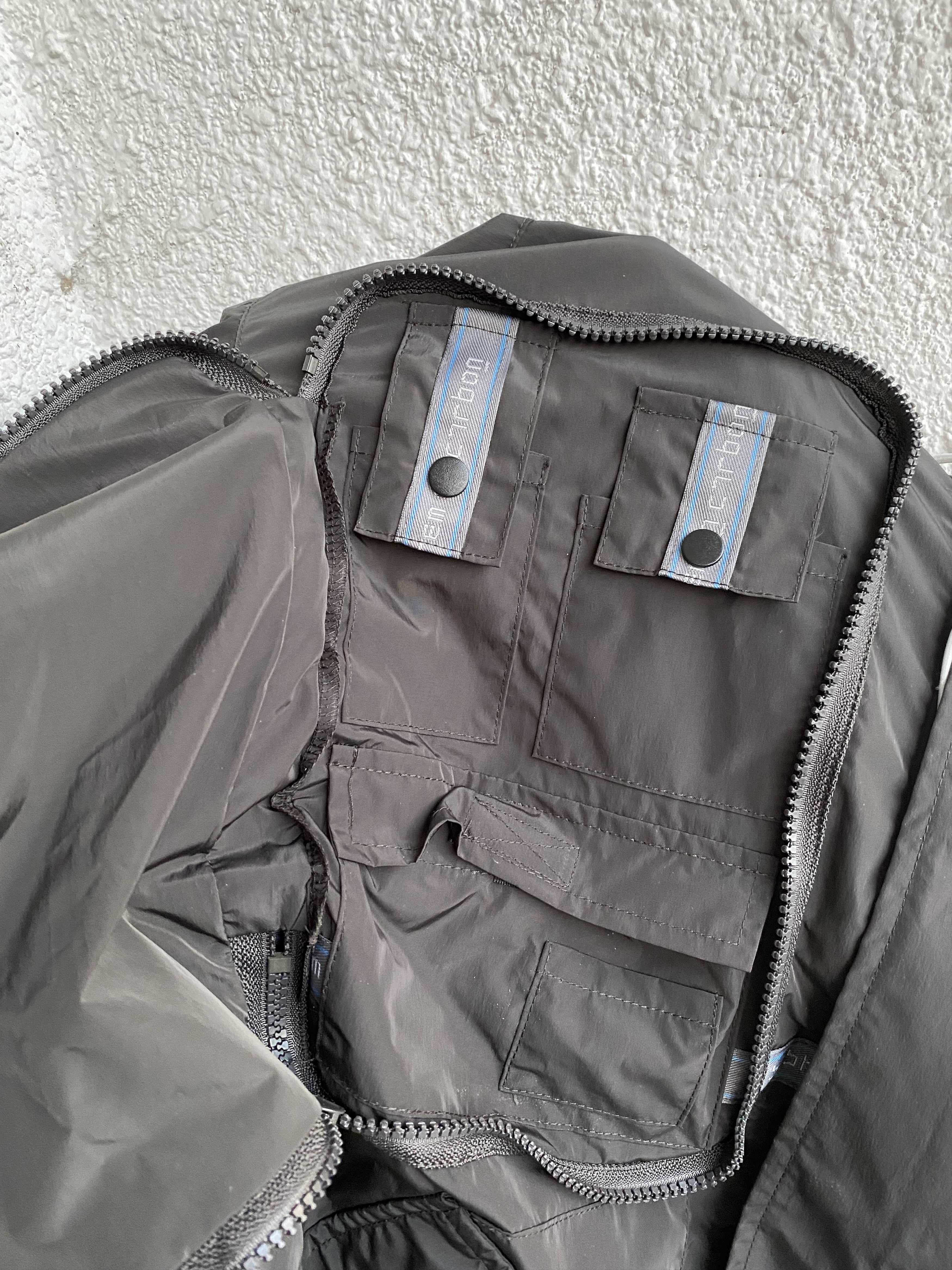 C2H4 FW18 SYSTEM ON CARBON BLACK CARGO JACKET Size US S / EU 44-46 / 1 - 5 Thumbnail