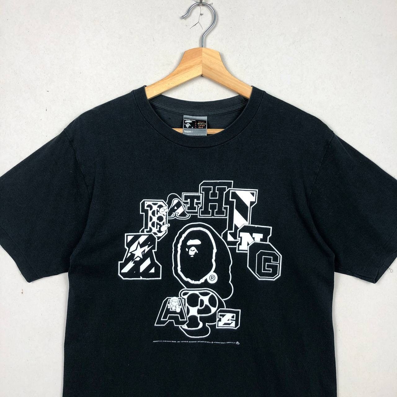 Bape Vintage Bape A Bathing Ape Busy Work Tshirt Size US M / EU 48-50 / 2 - 3 Thumbnail