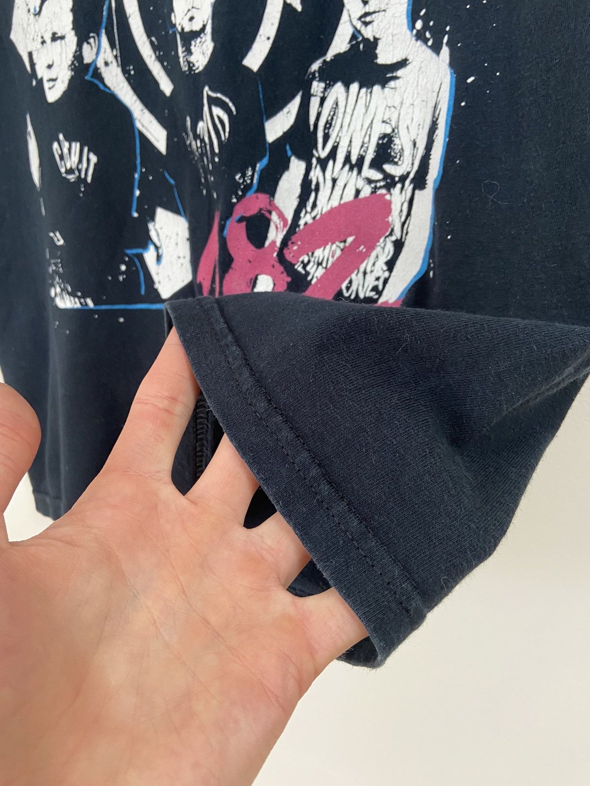 Band Tees Vintage Y2K Blink 182 Tour Band T Shirt Size US S / EU 44-46 / 1 - 10 Thumbnail