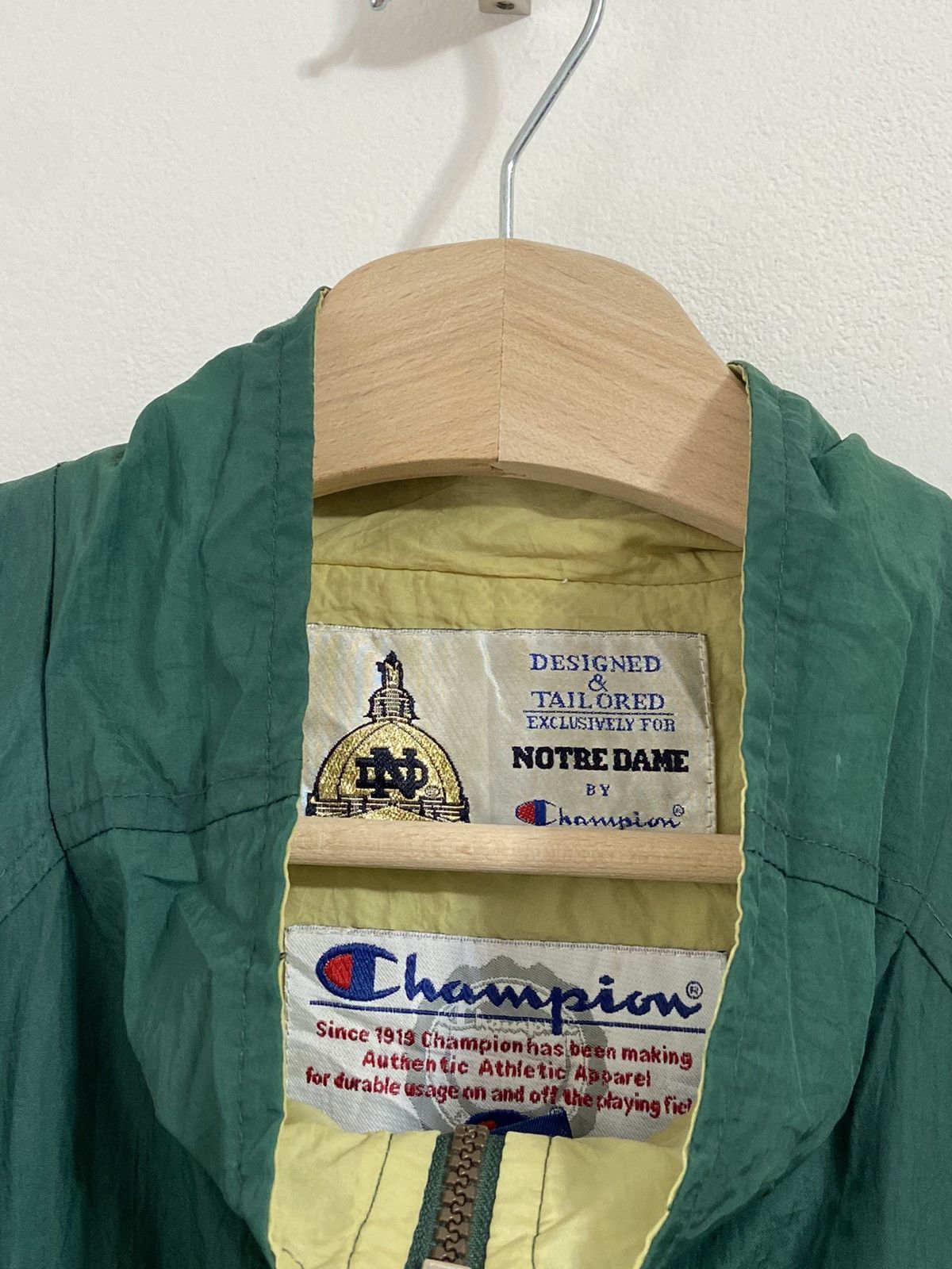 Champion Vintage Jacket Champion Notre Dame Size US M / EU 48-50 / 2 - 5 Thumbnail