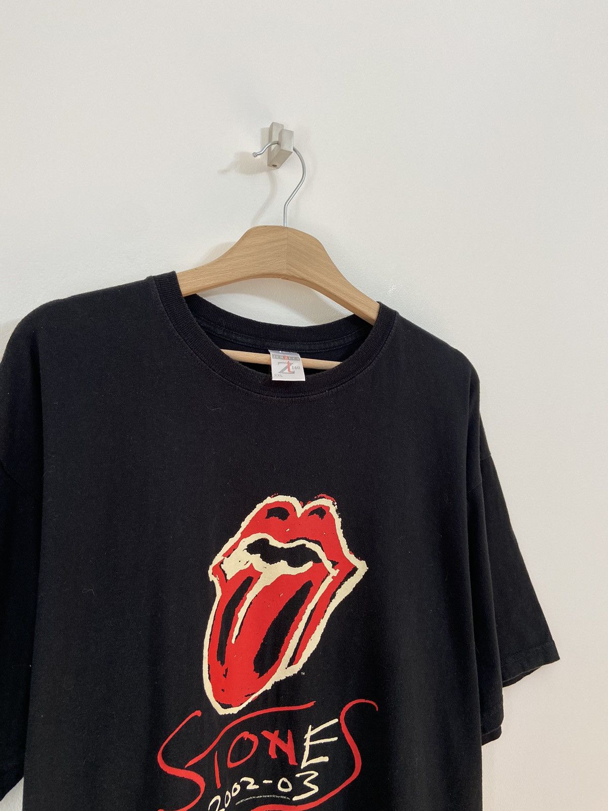 Band Tees ROLLING STONES 2002 Tour VINTAGE Tee Size US XXL / EU 58 / 5 - 2 Thumbnail