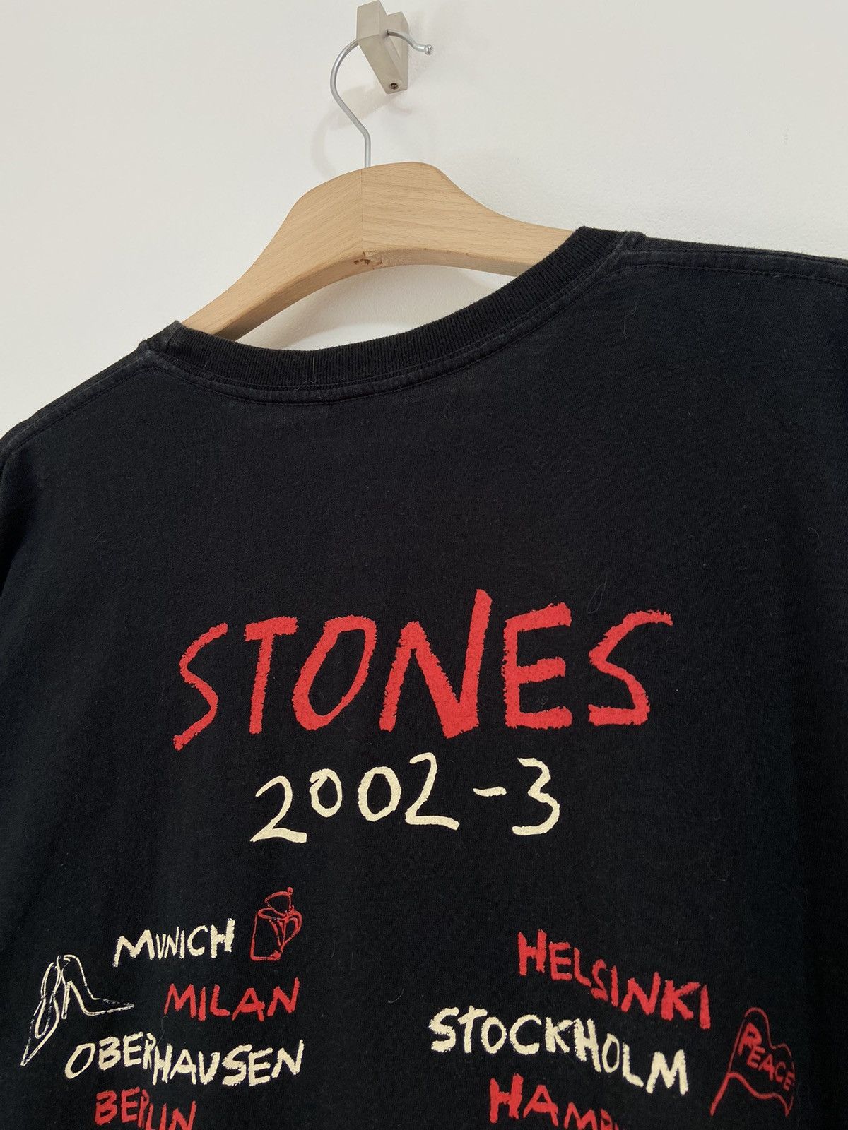 Band Tees ROLLING STONES 2002 Tour VINTAGE Tee Size US XXL / EU 58 / 5 - 12 Thumbnail