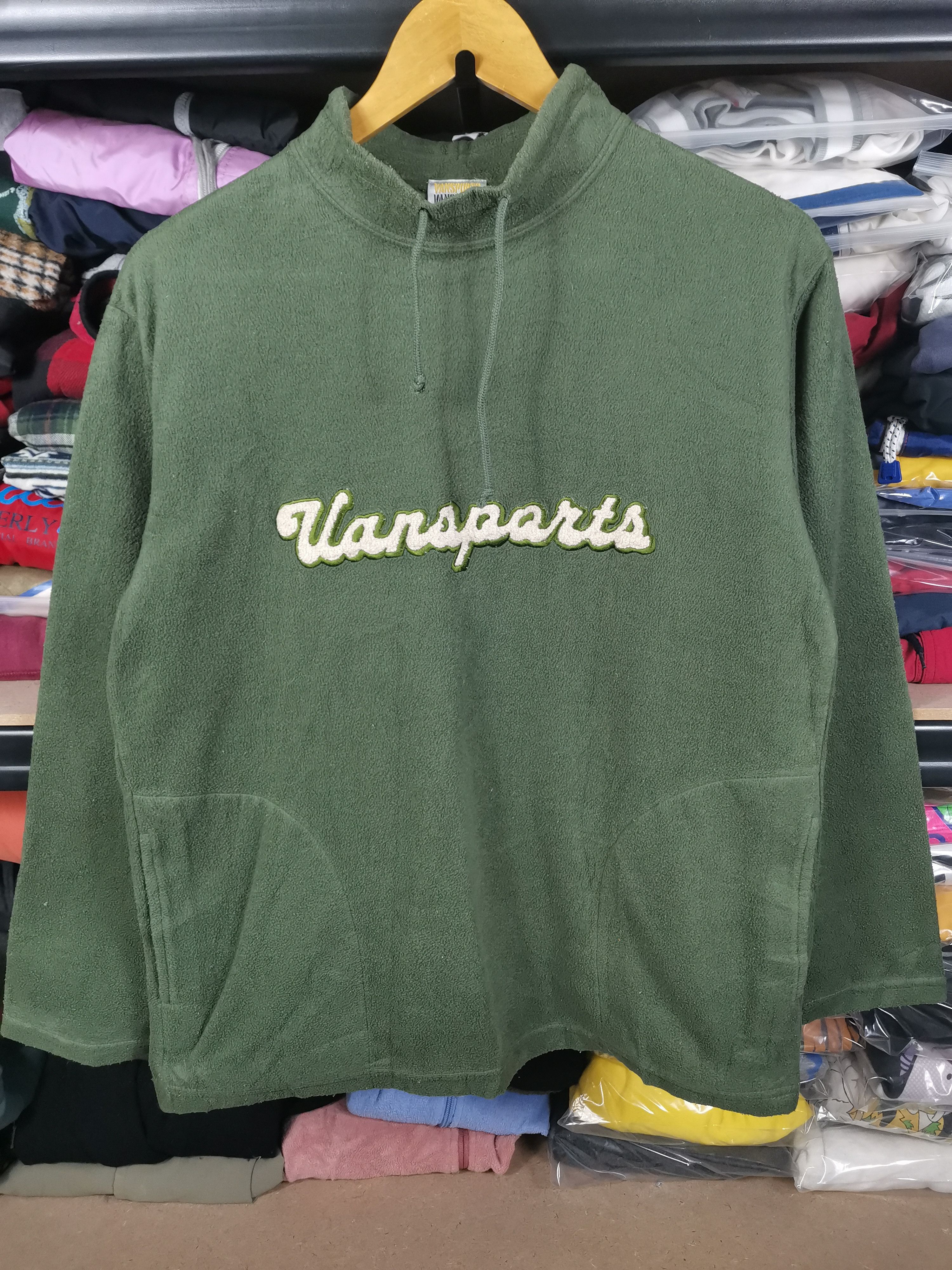 Vintage Vintage Vansports Embroidered Logo Fleece Size US M / EU 48-50 / 2 - 1 Thumbnail