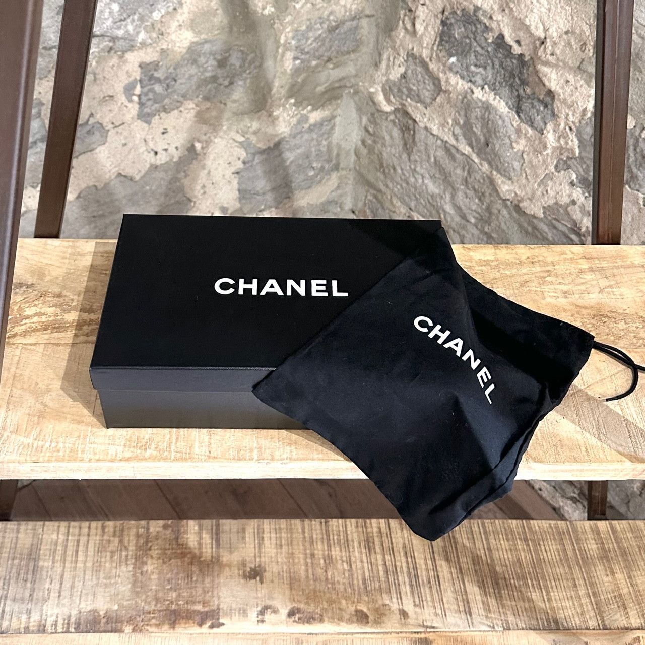 Chanel Chanel Vintage Graffiti Flower Accent Slip-on Wooden Sandals Size US 7 / IT 37 - 11 Thumbnail