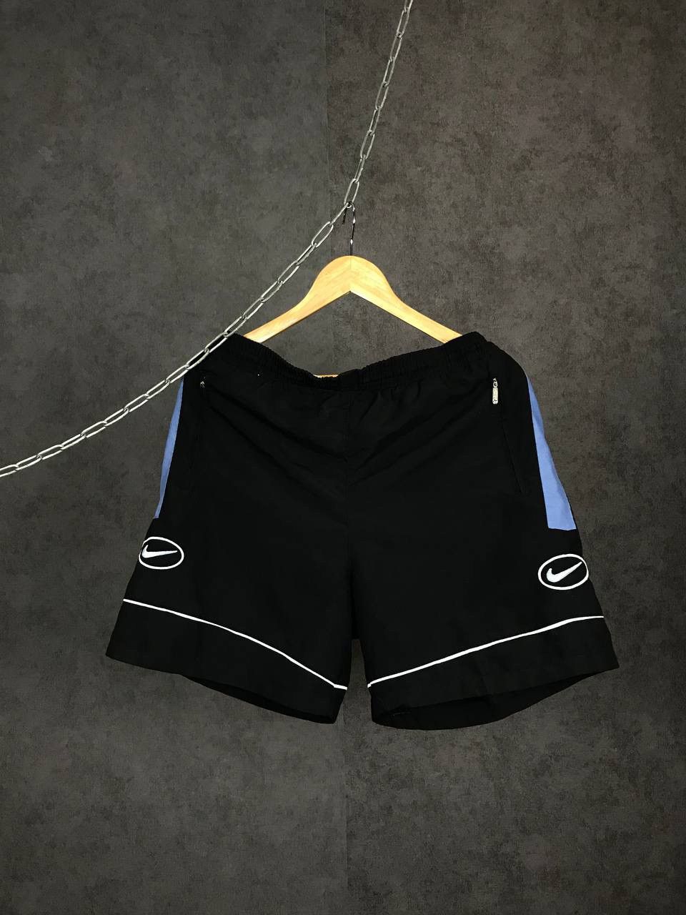 Vintage Nike swoosh streetwear vintage USA multilogo shorts Size US 36 / EU 52 - 1 Thumbnail
