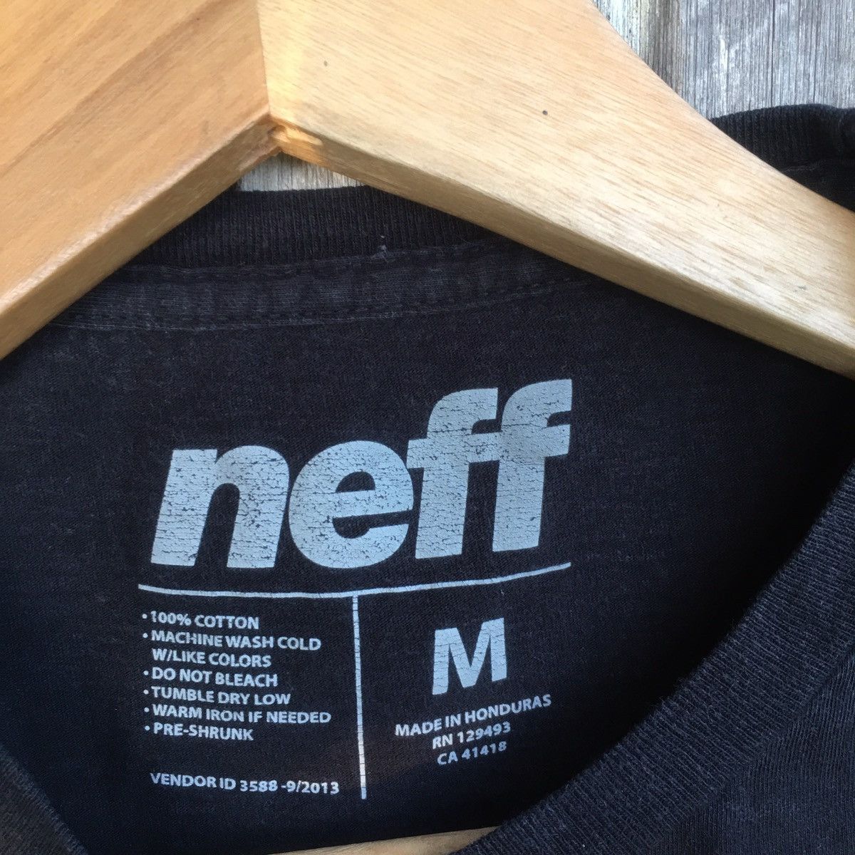 NEFF Thrashed Faded Vintage Neff Skateboard ERD GRUNGE TEE Size US M / EU 48-50 / 2 - 3 Thumbnail