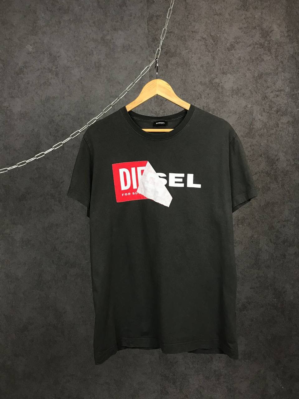Diesel Diesel luxury streetwear center logo tee Size US XL / EU 56 / 4 - 1 Thumbnail