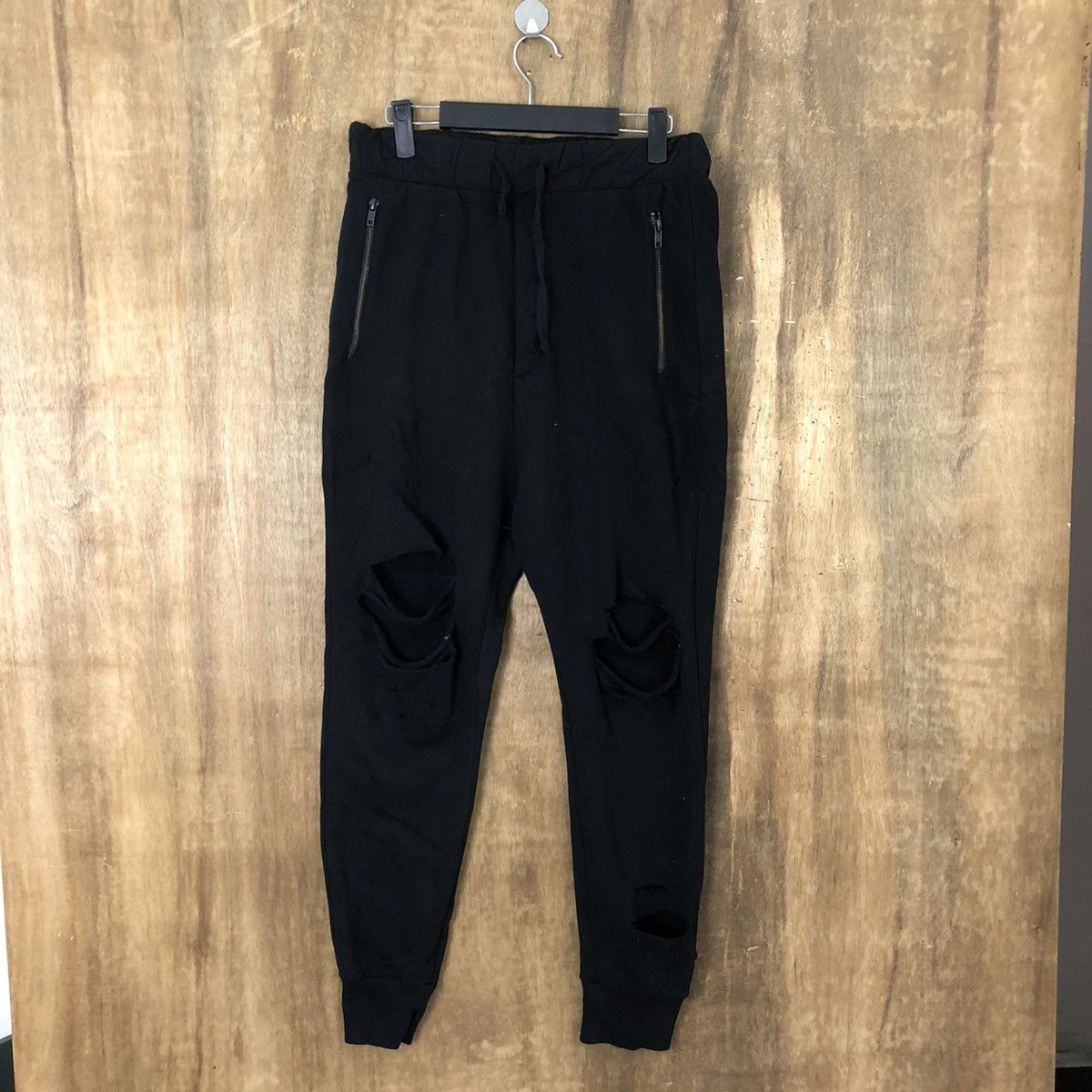 Bershka × Designer Bershka Black Distressed Joggers pants #6182 Size US 28 / EU 44 - 1 Thumbnail