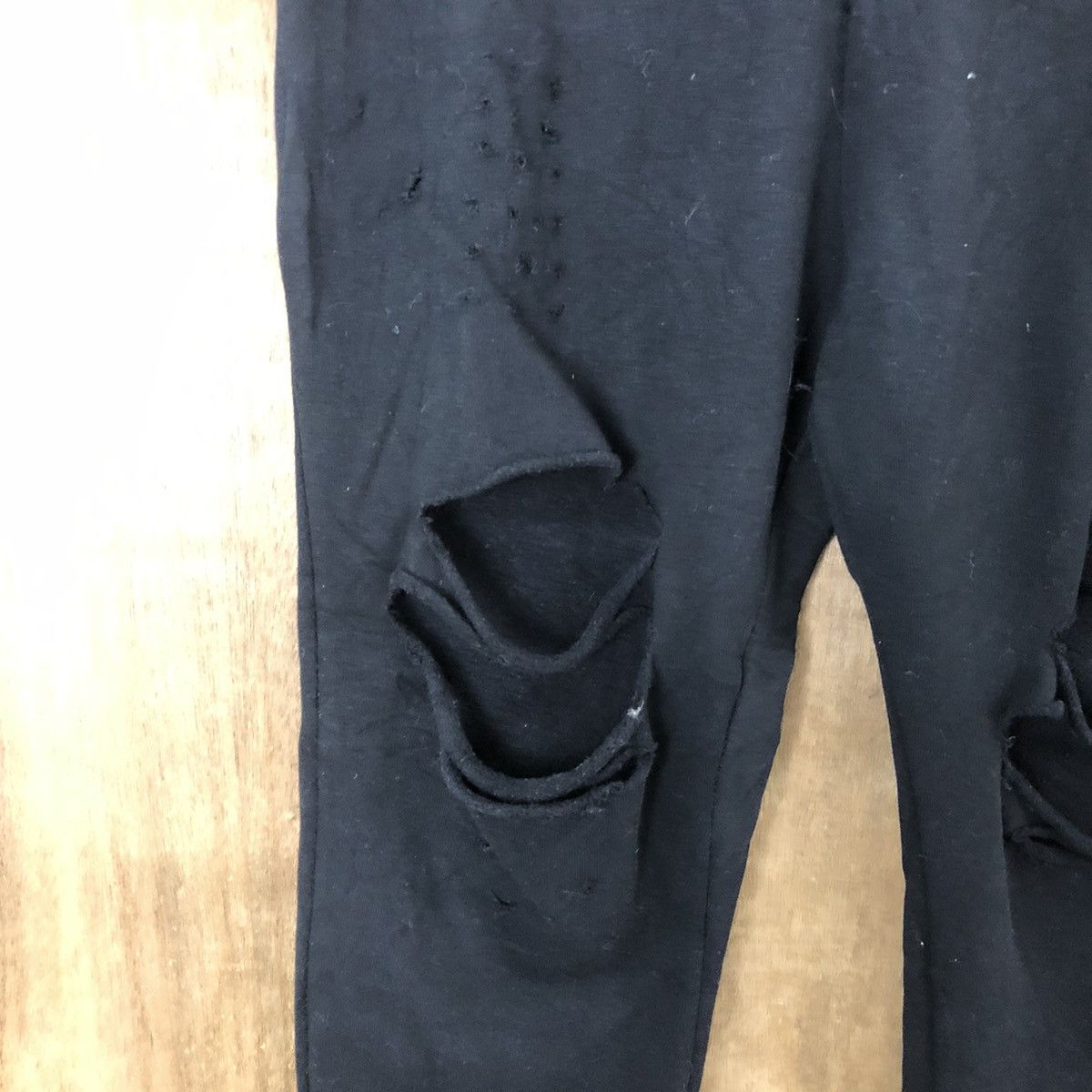 Bershka × Designer Bershka Black Distressed Joggers pants #6182 Size US 28 / EU 44 - 4 Thumbnail
