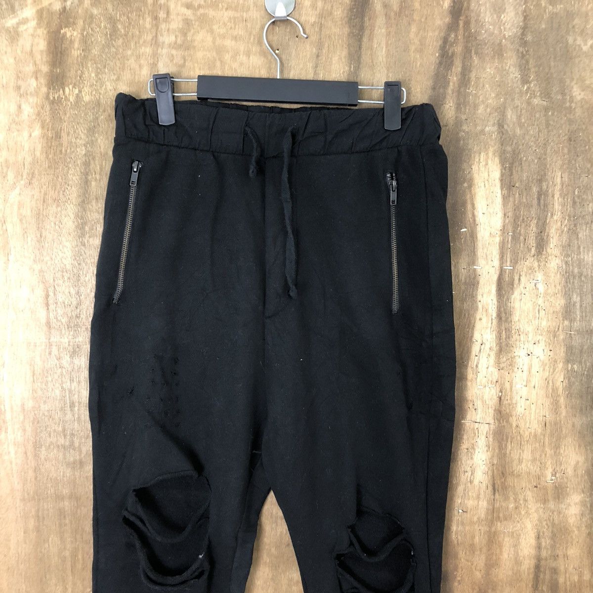 Bershka × Designer Bershka Black Distressed Joggers pants #6182 Size US 28 / EU 44 - 2 Thumbnail