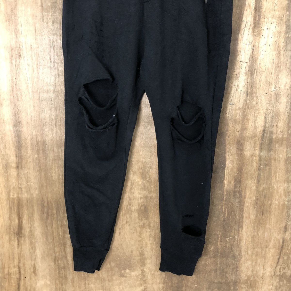 Bershka × Designer Bershka Black Distressed Joggers pants #6182 Size US 28 / EU 44 - 3 Thumbnail