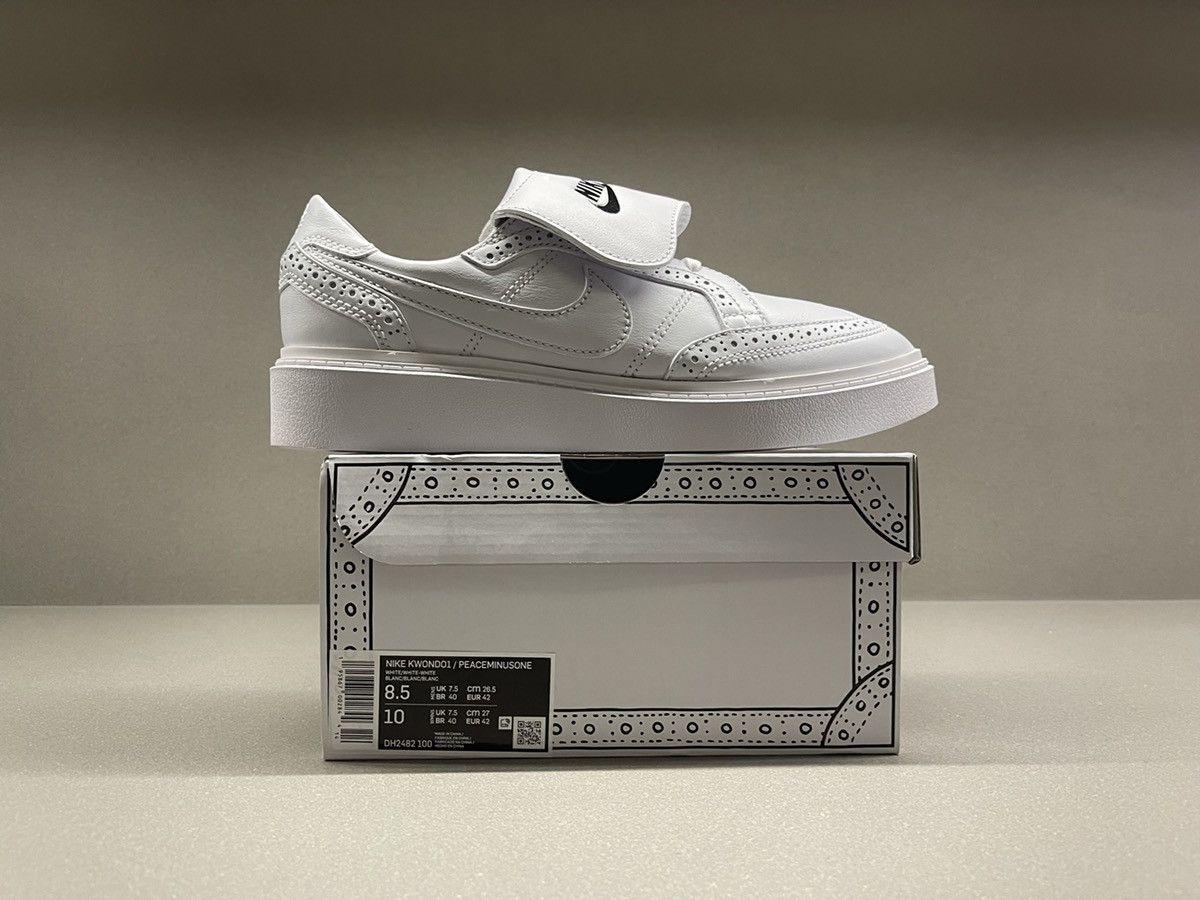Nike × peaceminusone Nike Kwondo 1 G-Dragon Peaceminusone Triple White Size US 8.5 / EU 41-42 - 2 Thumbnail