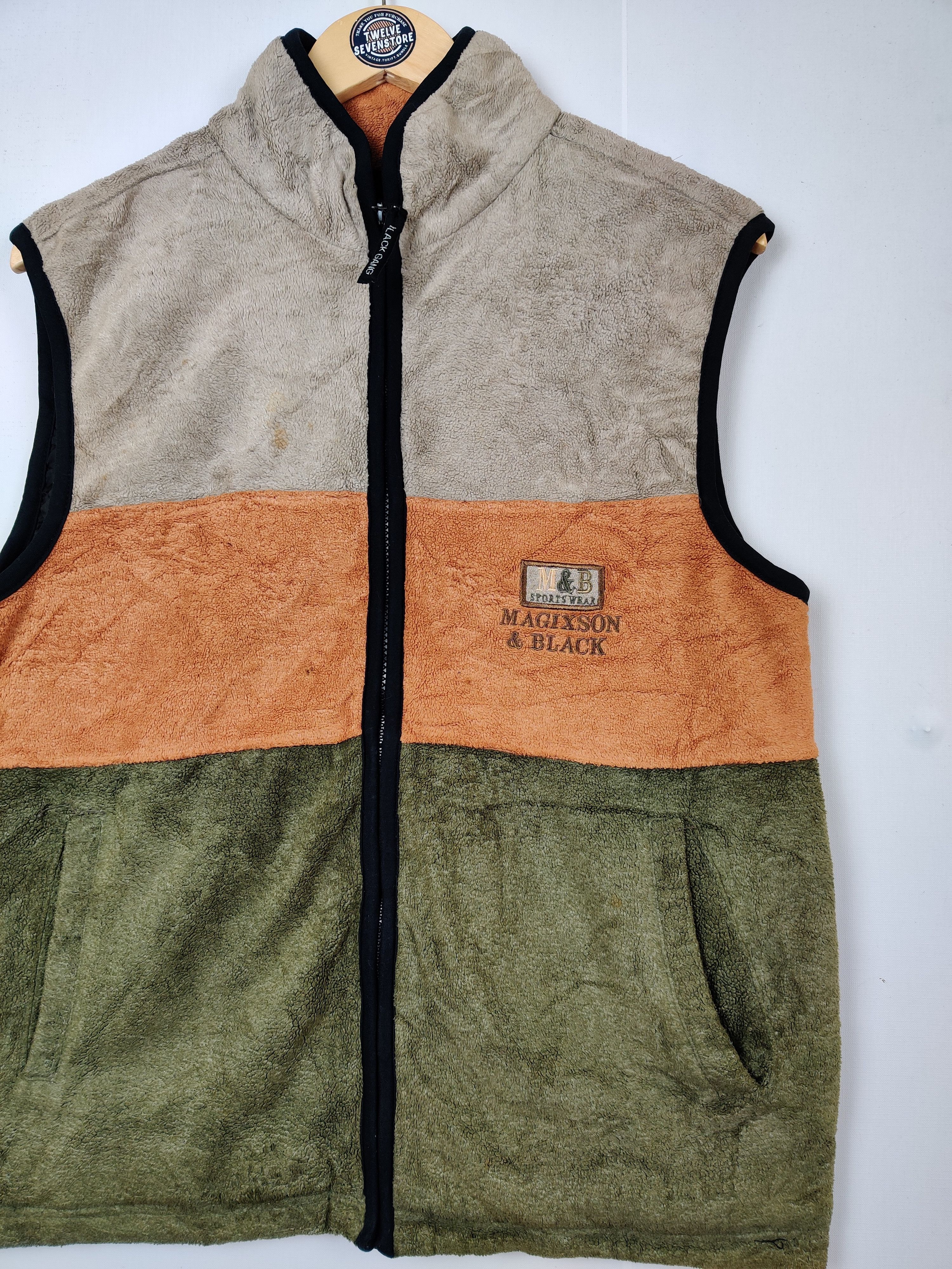 Japanese Brand Vintage Magixson Fleece Embroidery Logo Vest Size US M / EU 48-50 / 2 - 3 Thumbnail