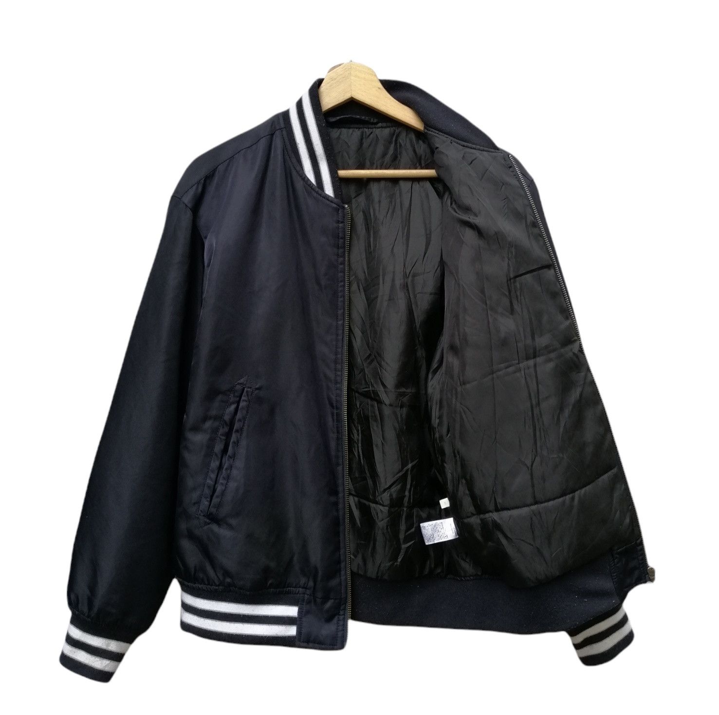 GU × Japanese Brand Streetwear Japanese GU Brand Bomber Jacket Size US S / EU 44-46 / 1 - 12 Thumbnail