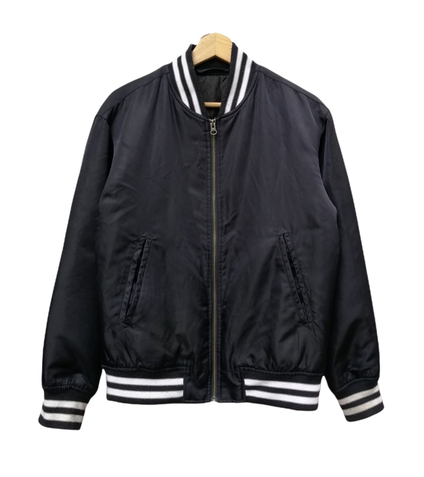 GU × Japanese Brand Streetwear Japanese GU Brand Bomber Jacket Size US S / EU 44-46 / 1 - 7 Thumbnail