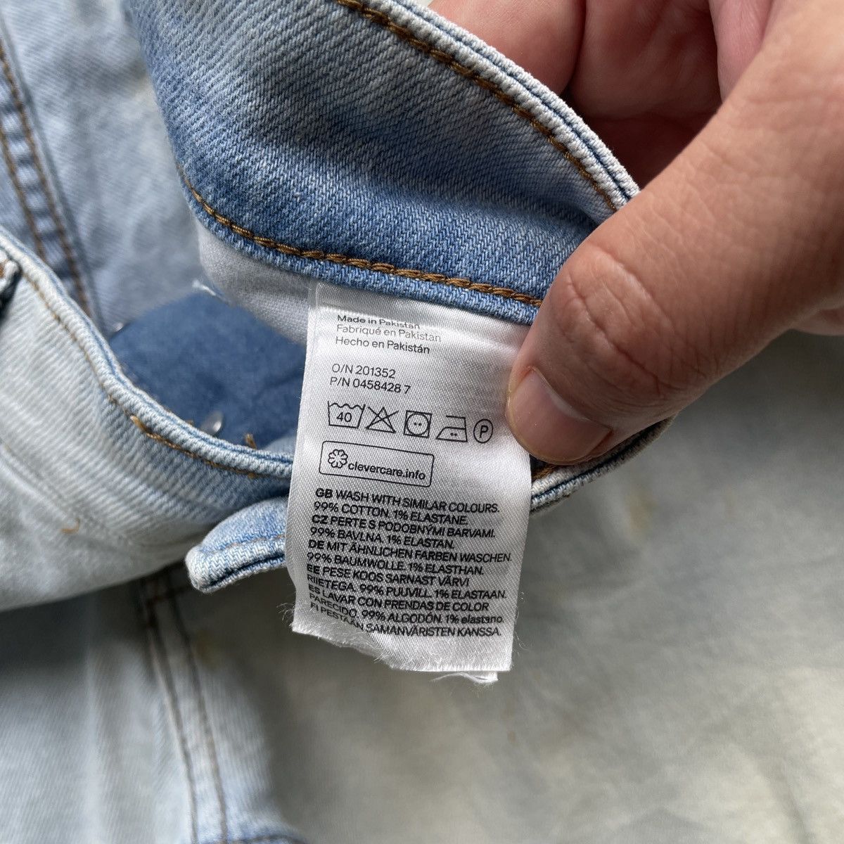 Japanese Brand Vintage Japanese Faded Light Wash Bikers Denim Jeans Pants Size US 30 / EU 46 - 9 Thumbnail