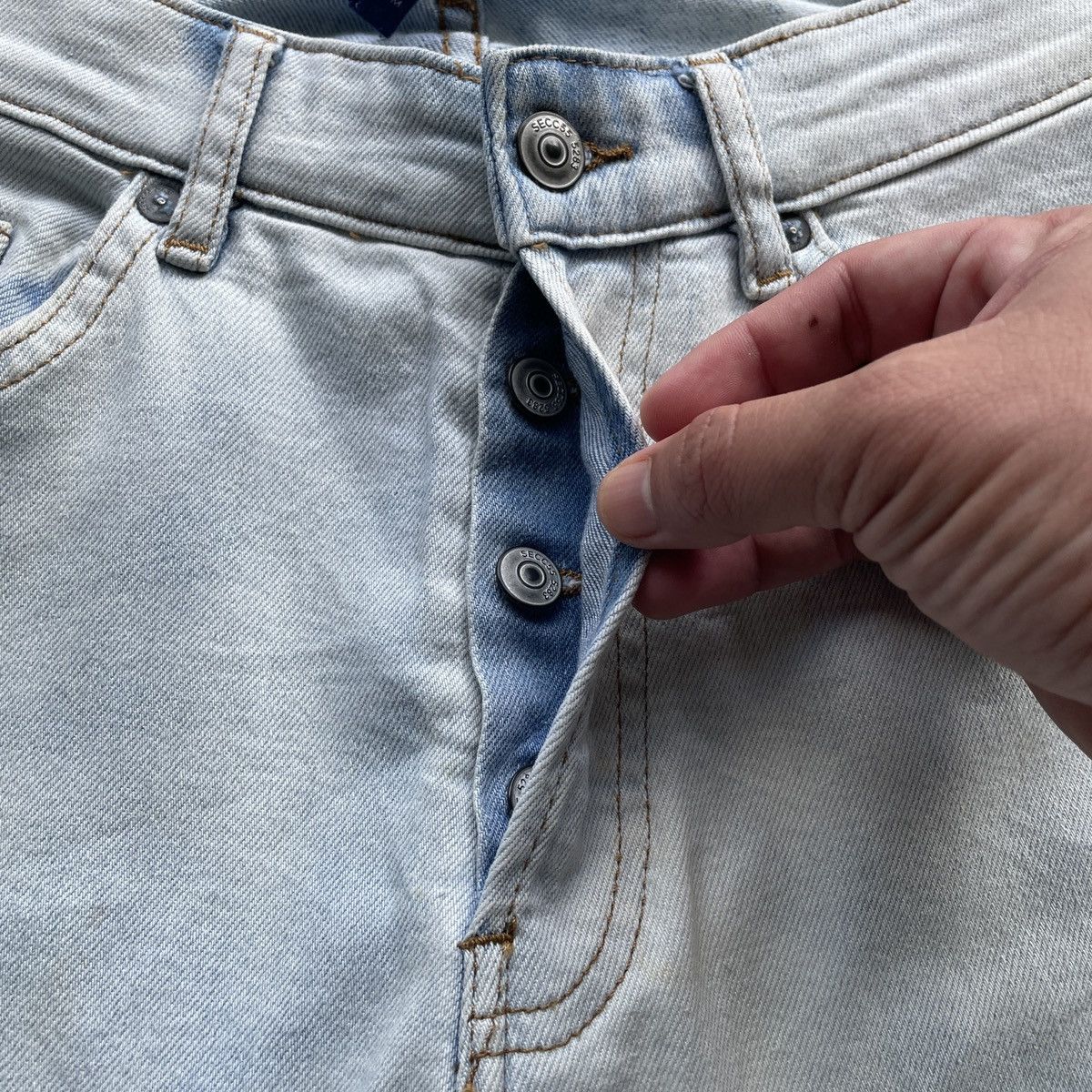Japanese Brand Vintage Japanese Faded Light Wash Bikers Denim Jeans Pants Size US 30 / EU 46 - 7 Thumbnail