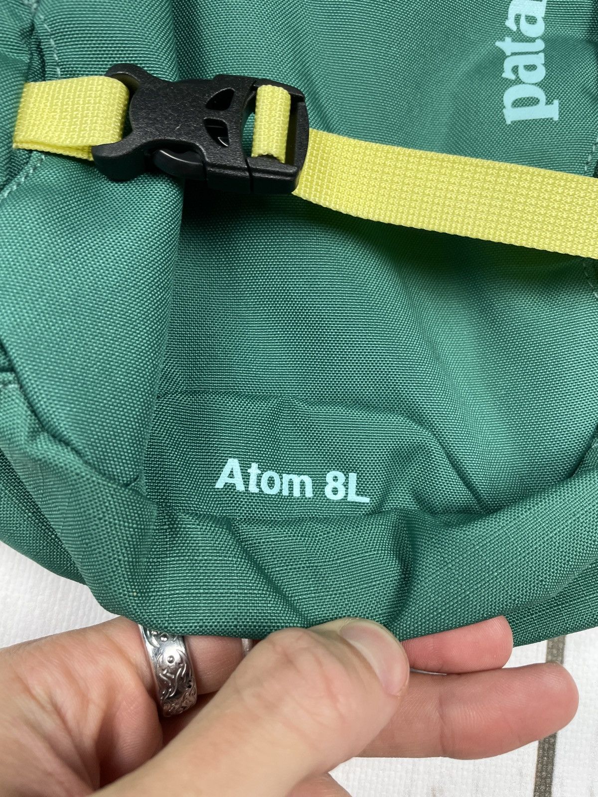 Patagonia Patagonia Sling Bag Atom 8L Backpack Size ONE SIZE - 4 Thumbnail