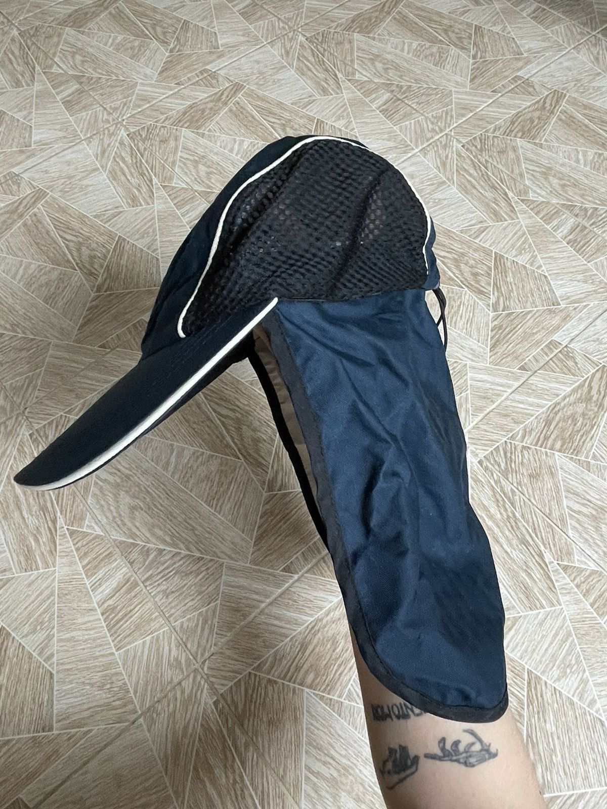 Japanese Brand Rare Vintage Nylon Laguna Fishing Outdoor Y2K Cap Tracking Size ONE SIZE - 3 Thumbnail