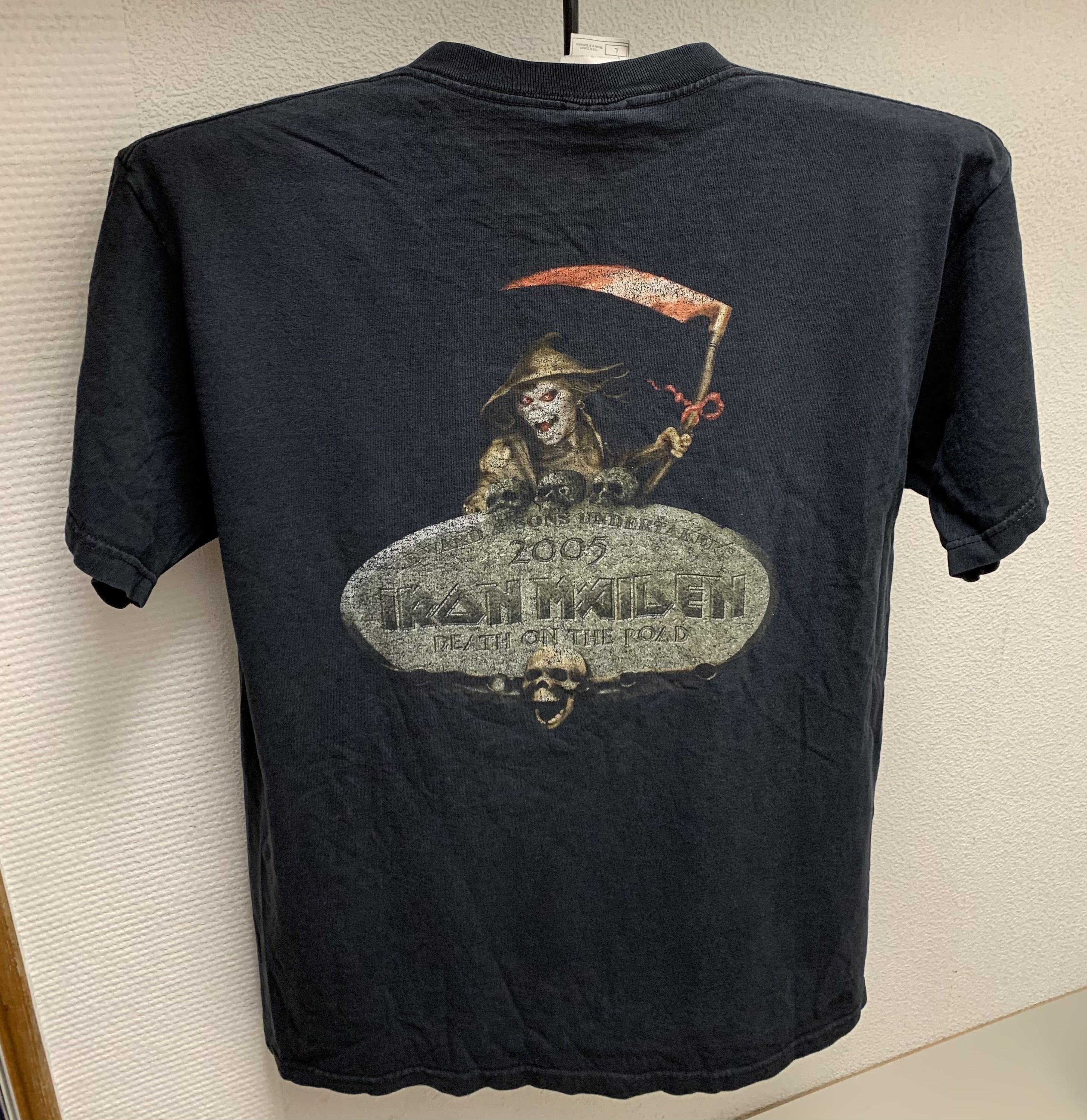 Band Tees Iron Maiden big logo t-shirt Xl 2006 rock t shirt band Size US XL / EU 56 / 4 - 5 Thumbnail