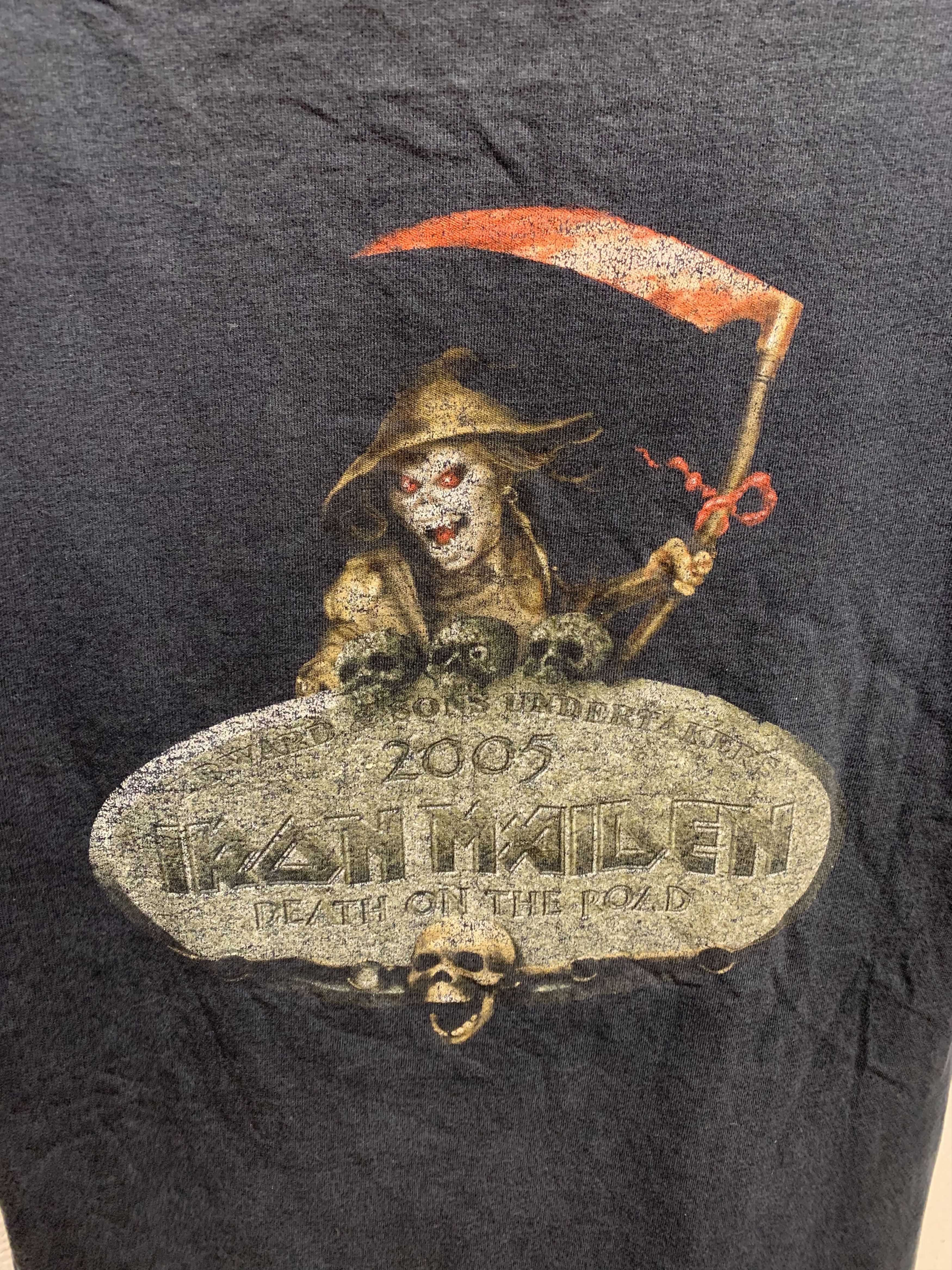 Band Tees Iron Maiden big logo t-shirt Xl 2006 rock t shirt band Size US XL / EU 56 / 4 - 6 Thumbnail