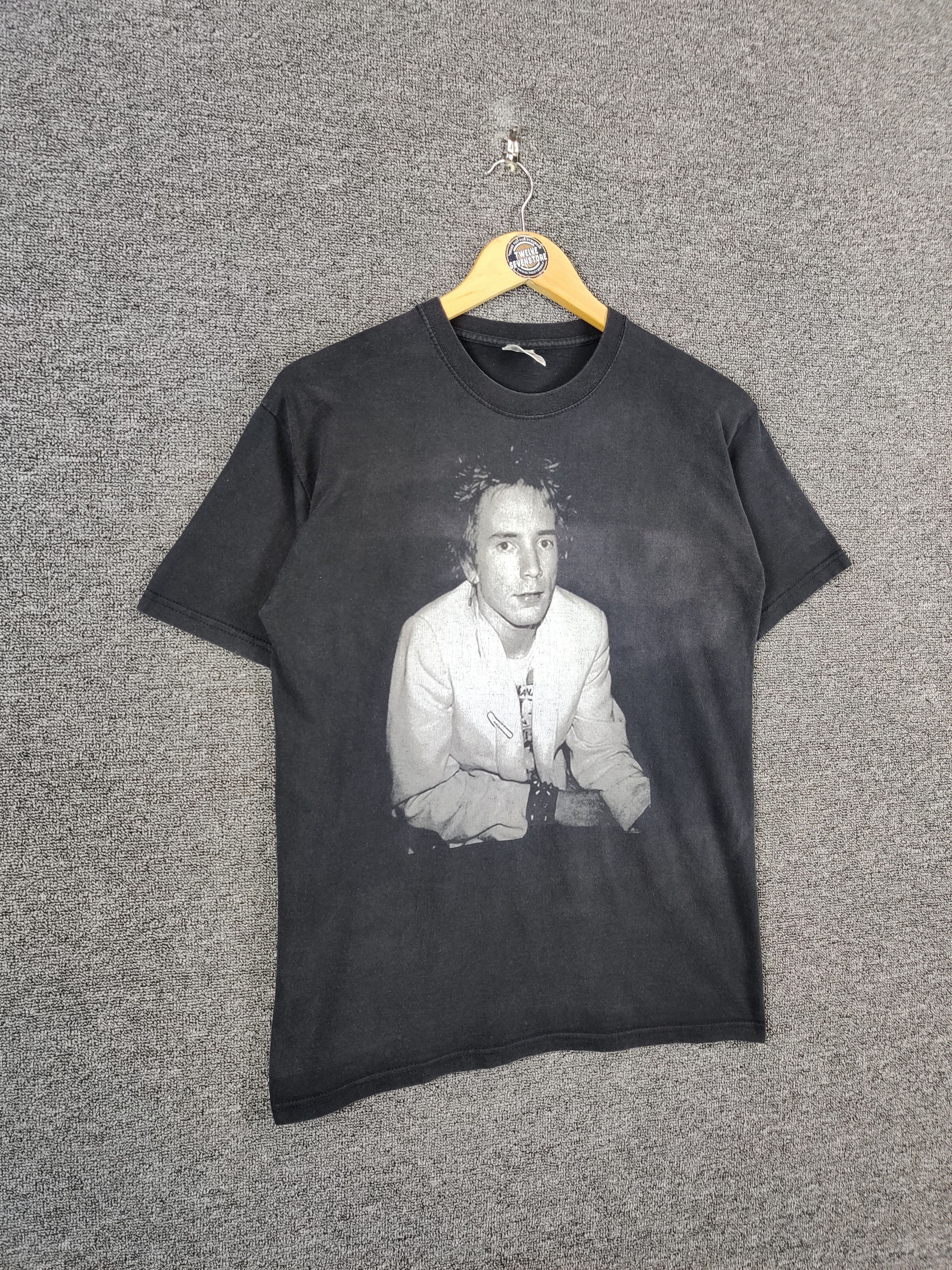 Band Tees Vintage Sex Pistol Sid Vicious Johnny Rotten Tee Tshirt Size US S / EU 44-46 / 1 - 6 Thumbnail