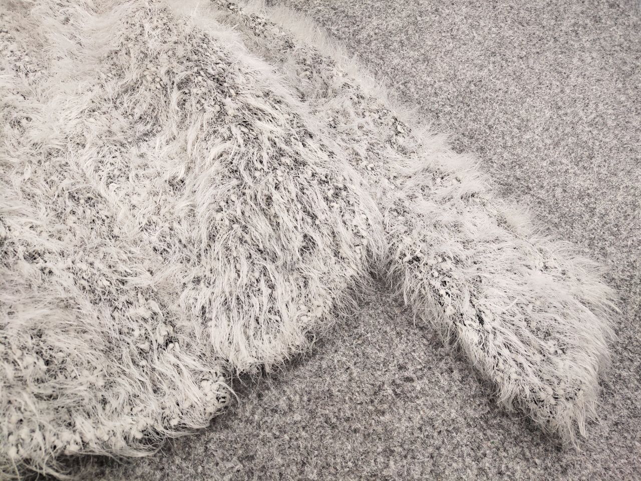 Japanese Brand Vintage Y2K Japanese White Mohair Teddy Cardigan Sweater Size S / US 4 / IT 40 - 13 Thumbnail