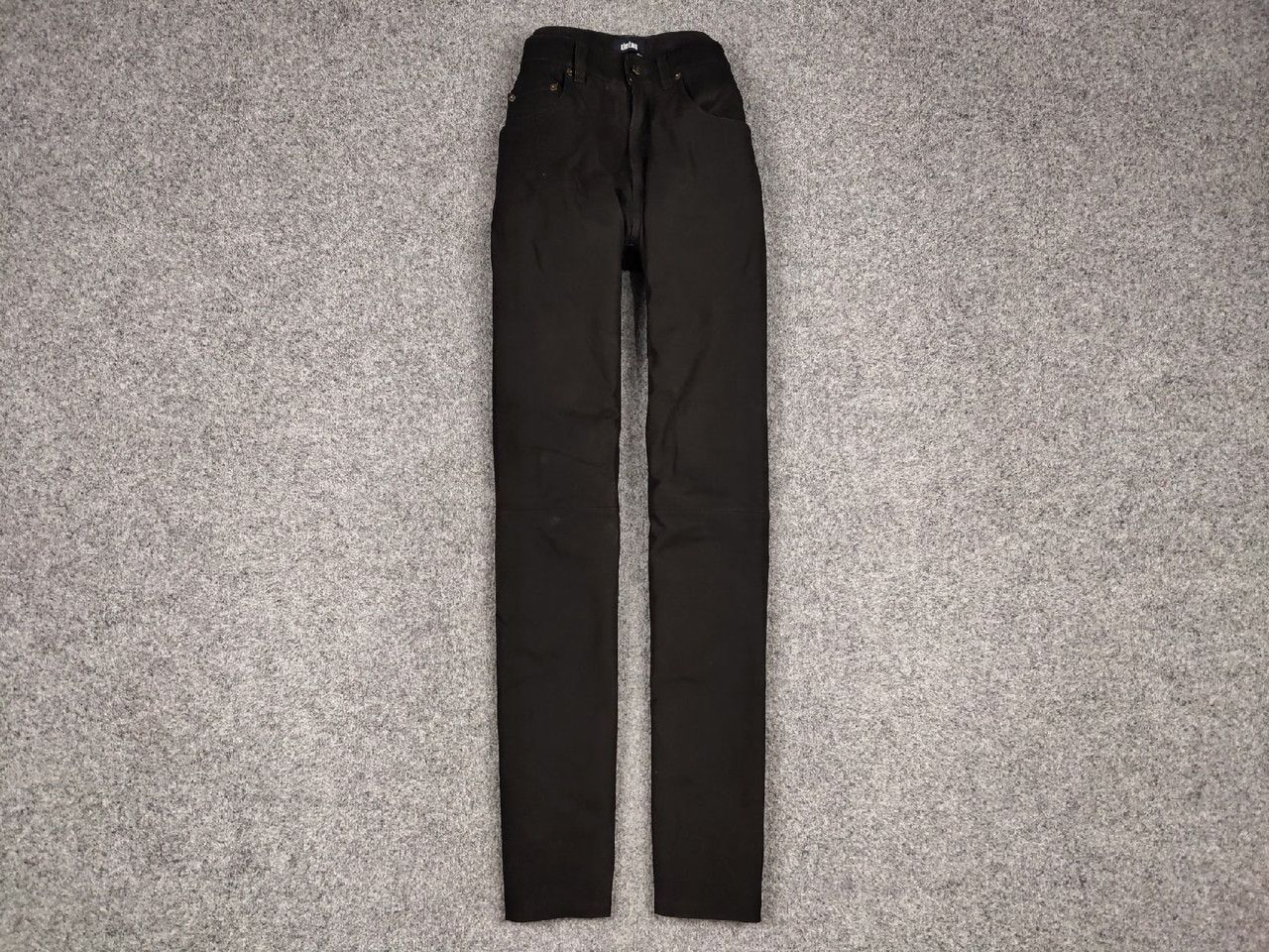 Japanese Brand Vintage Japanese Mens Genuine leather Black Pants Hype Size US 32 / EU 48 - 1 Thumbnail