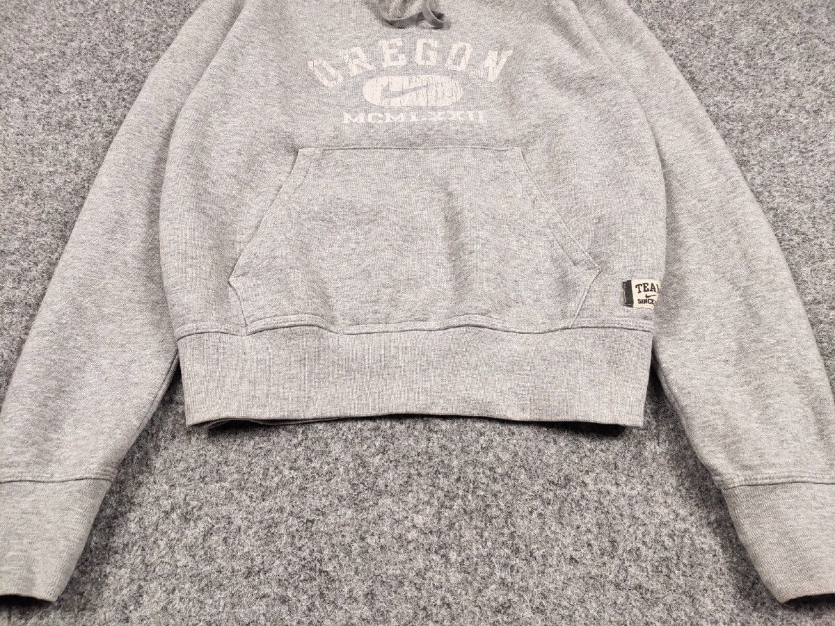 Nike Vintage 90s Nike USA Beaverton Oregon Gray Hoodie Size US S / EU 44-46 / 1 - 9 Thumbnail