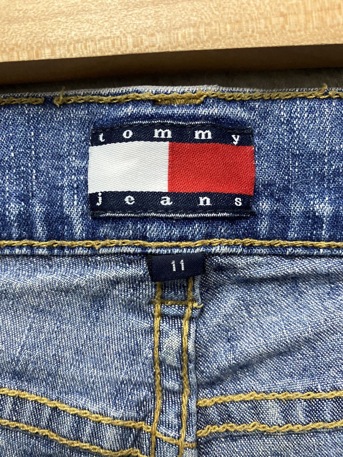 Tommy Hilfiger × Vintage Vintage Tommy Hilfiger Star Patch Flared Denim Pants Size US 30 / EU 46 - 11 Thumbnail