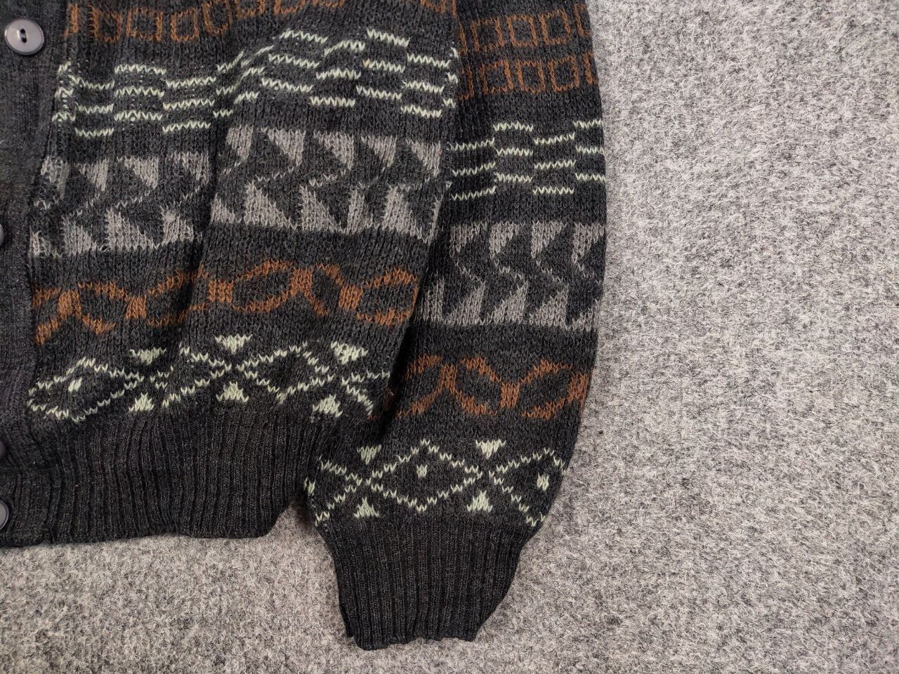 Vintage Vintage 90's Japanese Patterned Cardigan Knitted Sweater Size US L / EU 52-54 / 3 - 10 Thumbnail