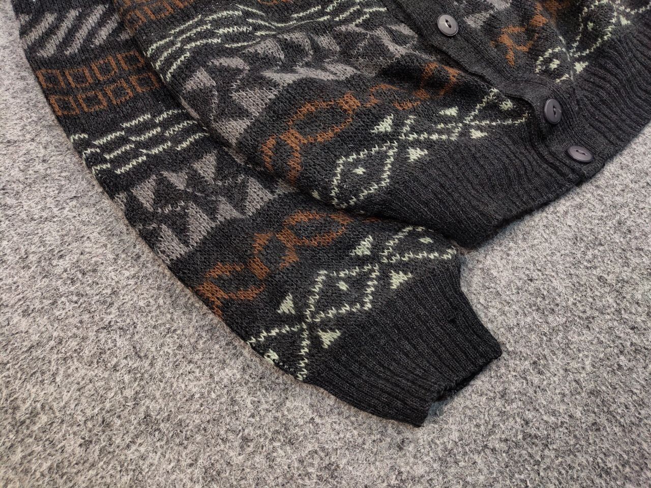 Vintage Vintage 90's Japanese Patterned Cardigan Knitted Sweater Size US L / EU 52-54 / 3 - 6 Thumbnail