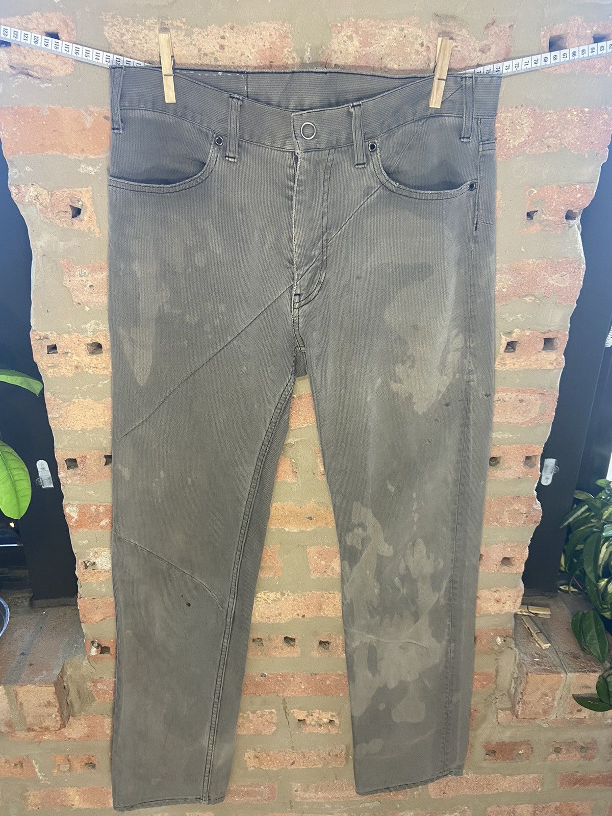 Undercover Undercover Grey Pants Size US 30 / EU 46 - 1 Thumbnail