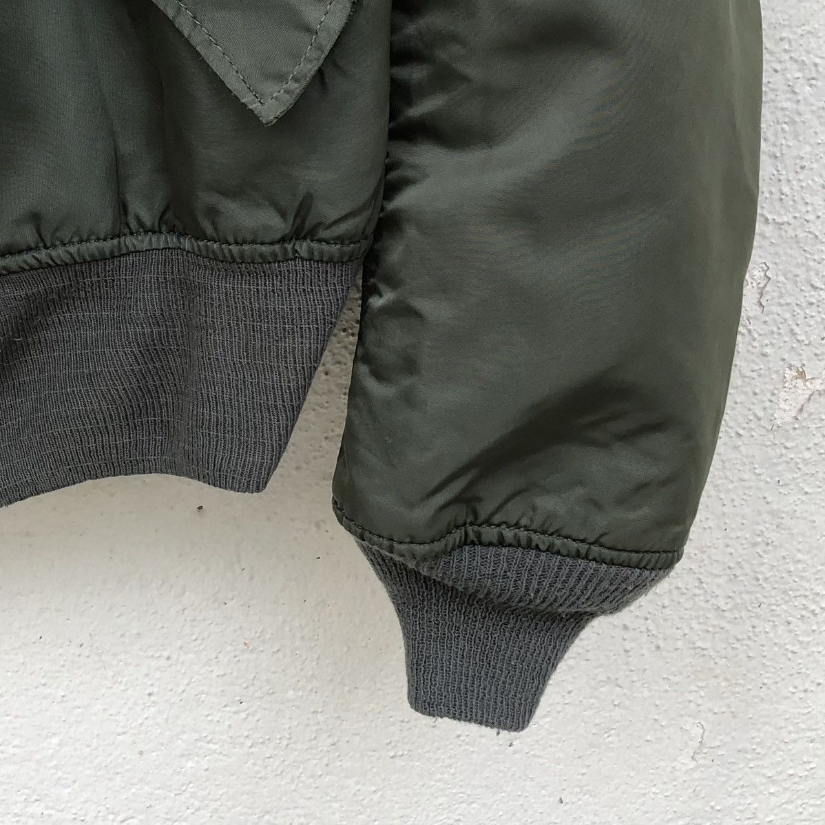 Alpha Industries Vintage Alpha Industries MA-1 Flyer's Bomber Jacket Size US L / EU 52-54 / 3 - 12 Thumbnail