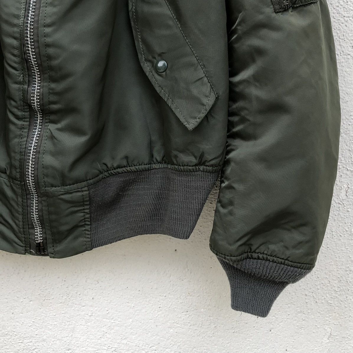 Alpha Industries Vintage Alpha Industries MA-1 Flyer's Bomber Jacket Size US L / EU 52-54 / 3 - 8 Thumbnail