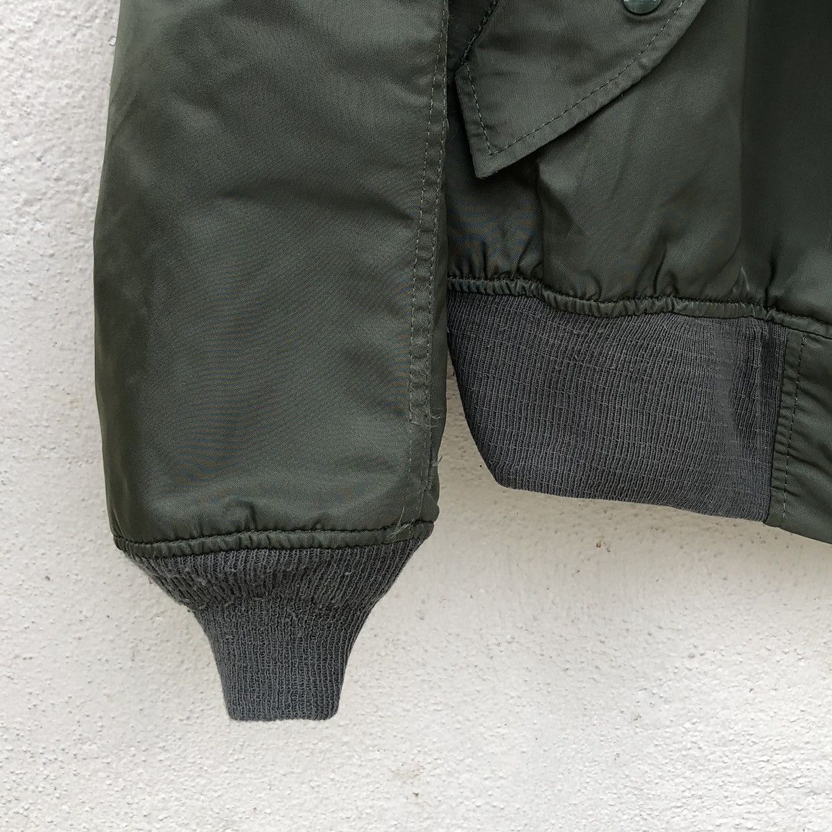 Alpha Industries Vintage Alpha Industries MA-1 Flyer's Bomber Jacket Size US L / EU 52-54 / 3 - 7 Thumbnail