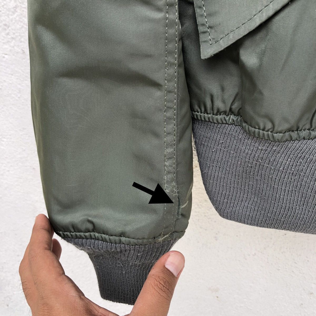 Alpha Industries Vintage Alpha Industries MA-1 Flyer's Bomber Jacket Size US L / EU 52-54 / 3 - 15 Thumbnail