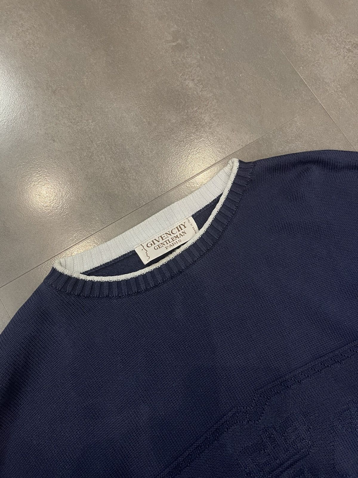 Givenchy Vintage Givenchy Flag Logo Knitted Dark Navy Sweater Size US XL / EU 56 / 4 - 13 Thumbnail