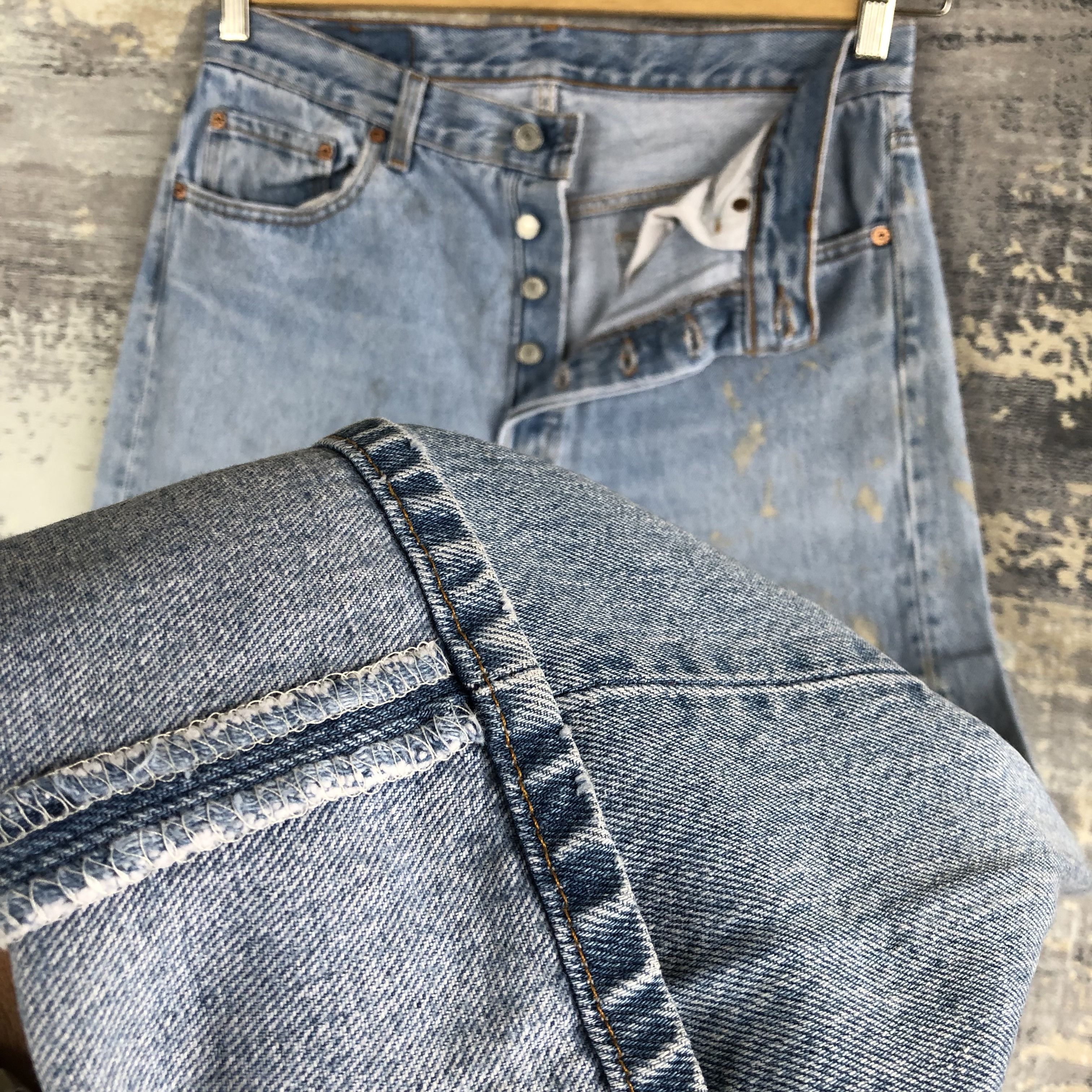 Levi's Vintage Levis 501 Paint Splatter Jeans Light Wash Denim Size US 30 / EU 46 - 9 Thumbnail