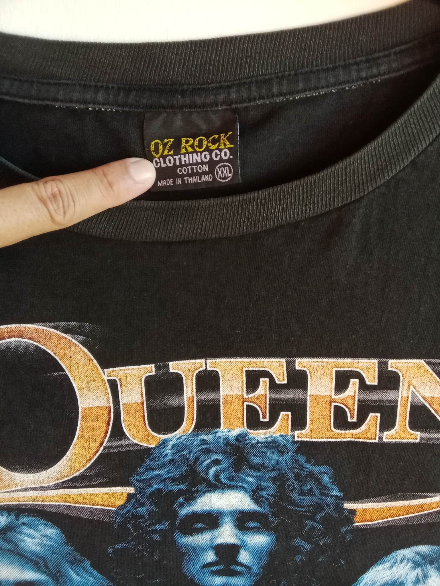 Band Tees VINTAGE QUEEN band Bohemian Rhapsody / Freddie Mercury shirt Size US XL / EU 56 / 4 - 3 Thumbnail