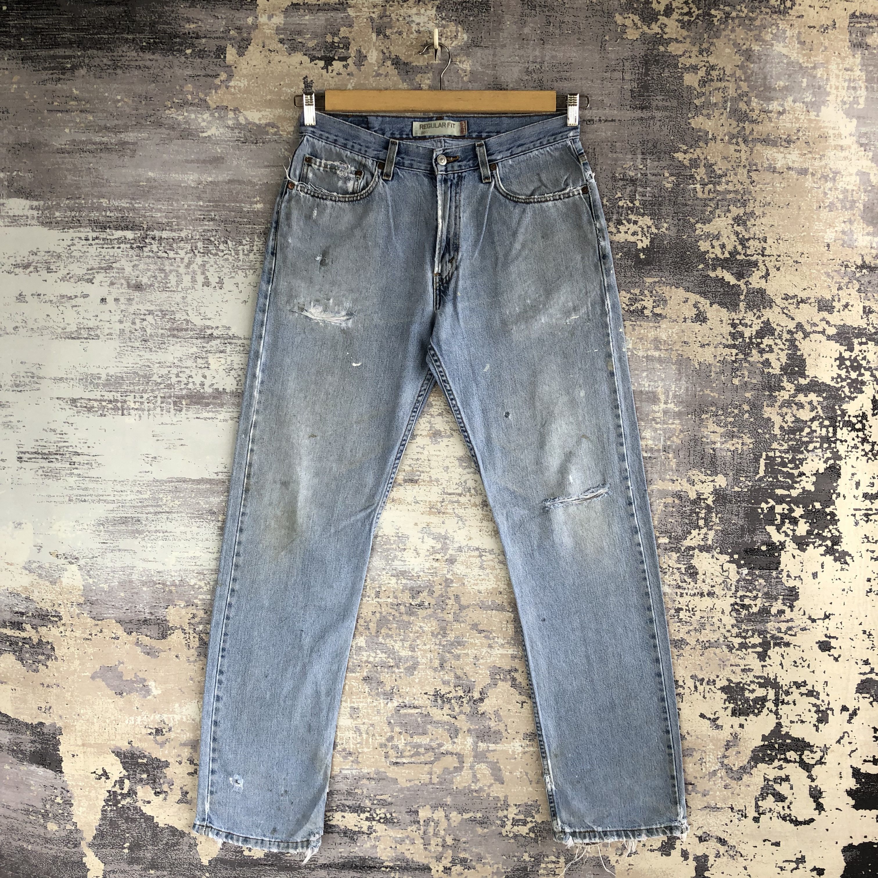 Levi's Vintage Levis Distressed Jeans Levis 505 Faded Denim Pants Size US 32 / EU 48 - 1 Thumbnail