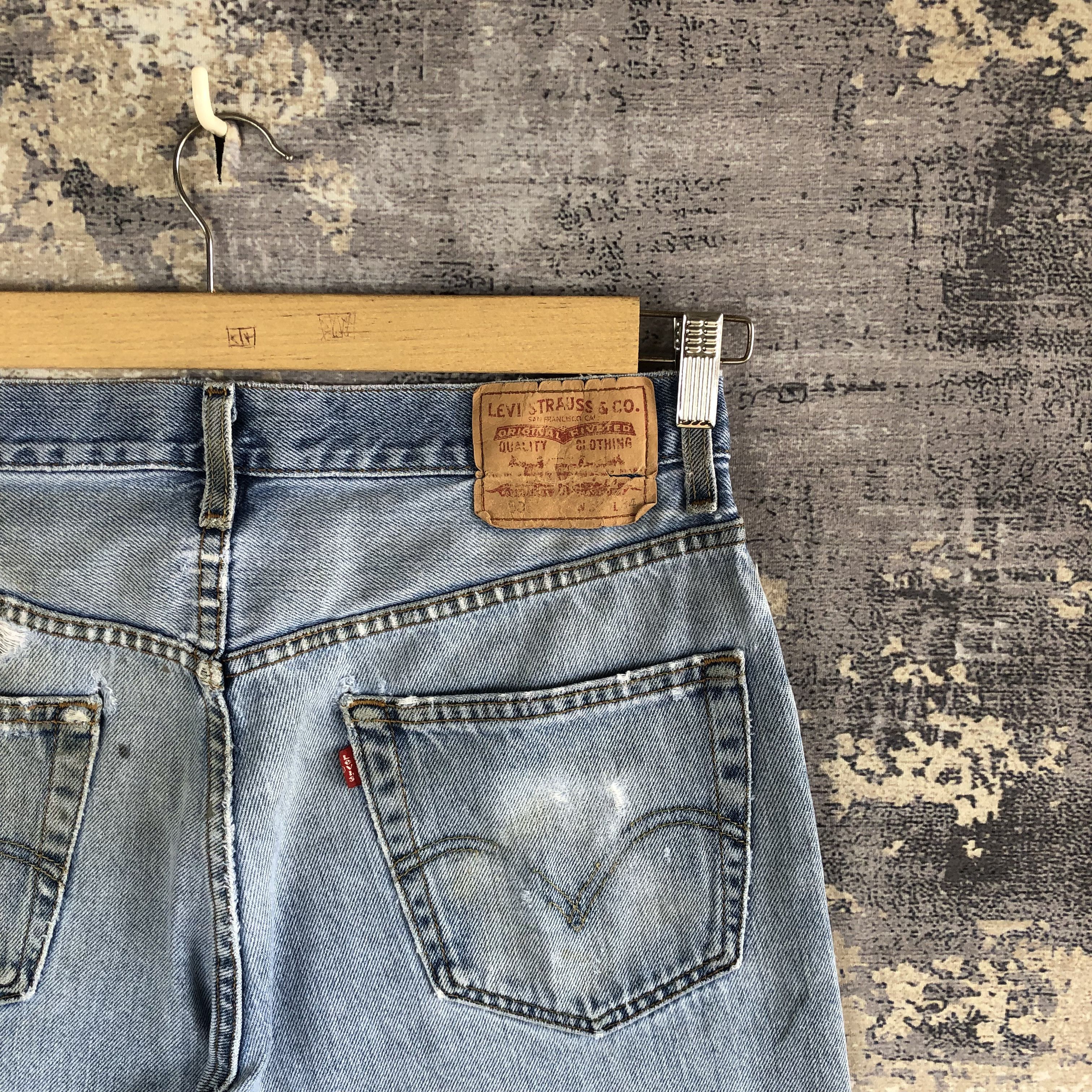 Levi's Vintage Levis Distressed Jeans Levis 505 Faded Denim Pants Size US 32 / EU 48 - 5 Thumbnail
