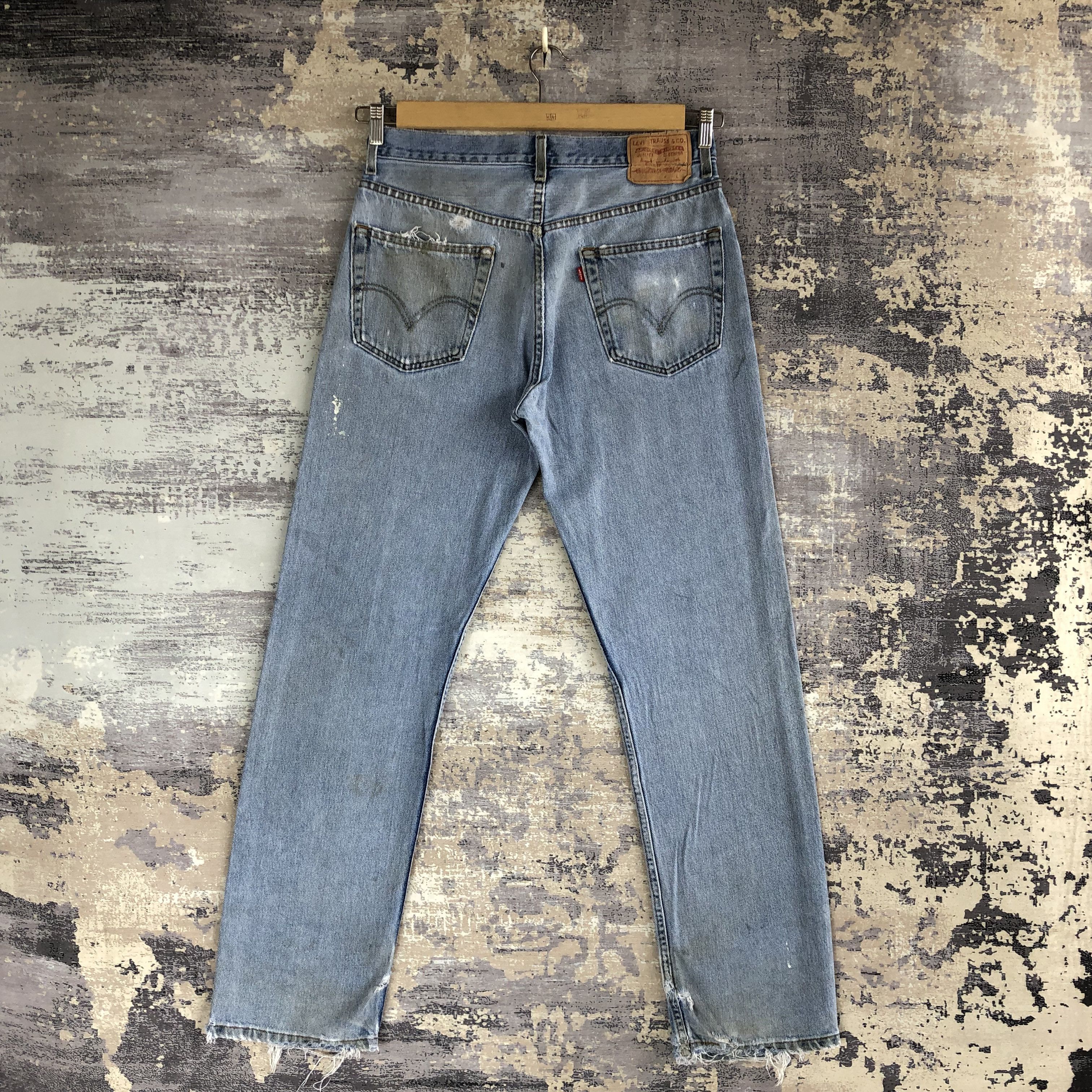 Levi's Vintage Levis Distressed Jeans Levis 505 Faded Denim Pants Size US 32 / EU 48 - 2 Thumbnail