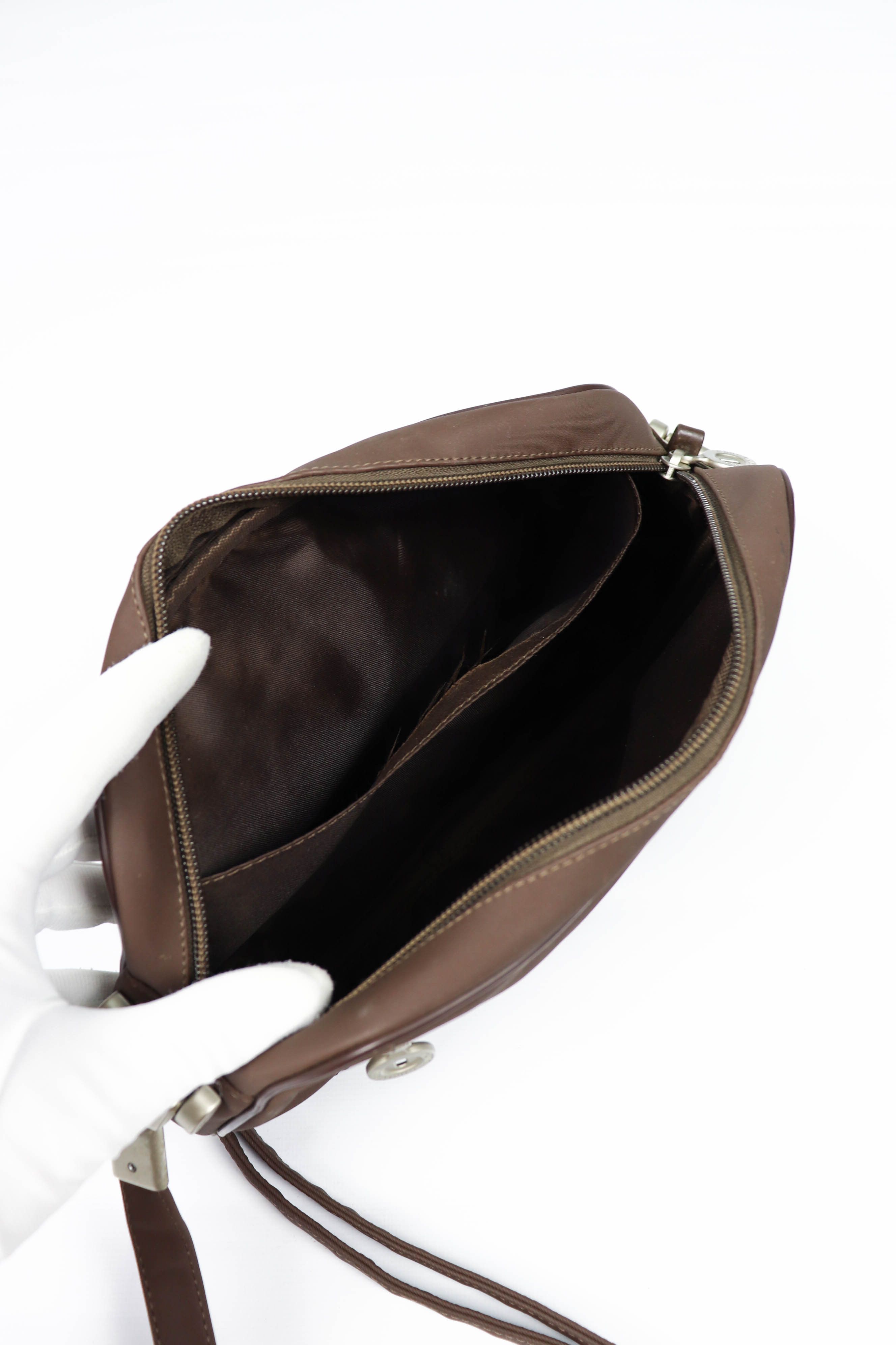 Mandarina Duck Mandarina Duck Vintage Brown PVC Shoulder Crossbody Bag Size ONE SIZE - 14 Thumbnail