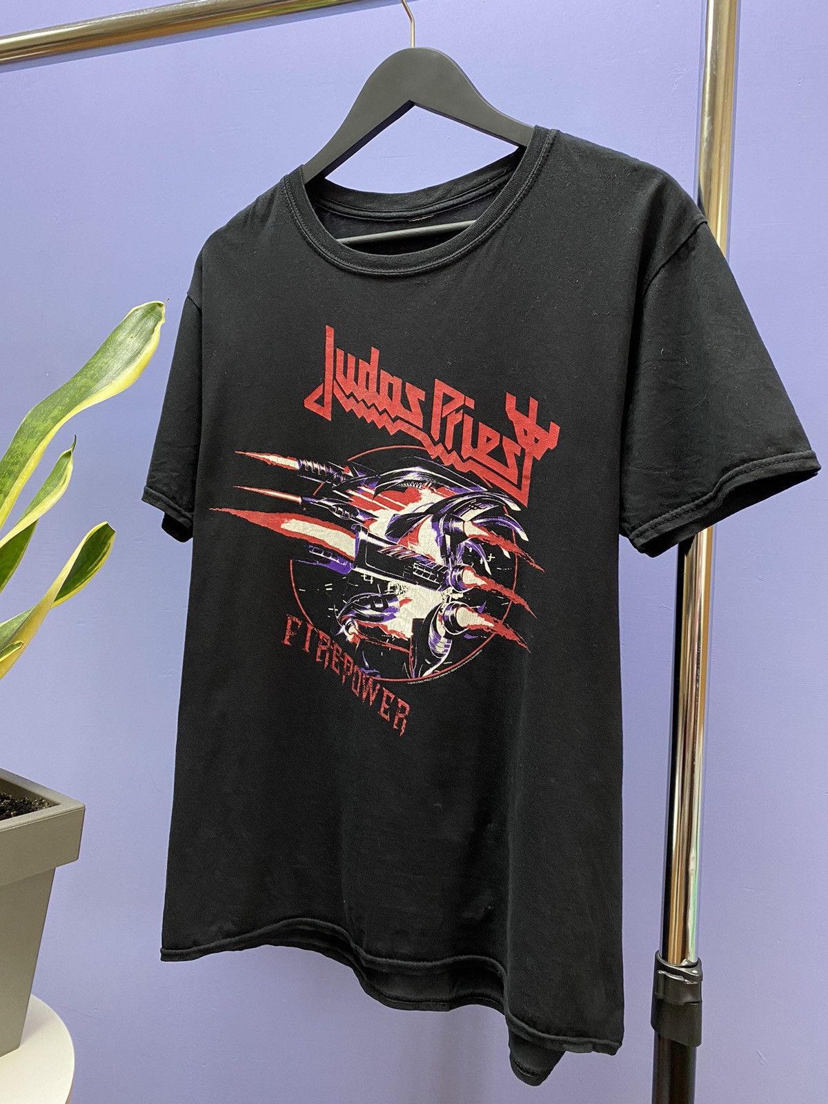 Band Tees Judas Priest Firepower Band T Shirt men’s M Black Size US M / EU 48-50 / 2 - 2 Thumbnail