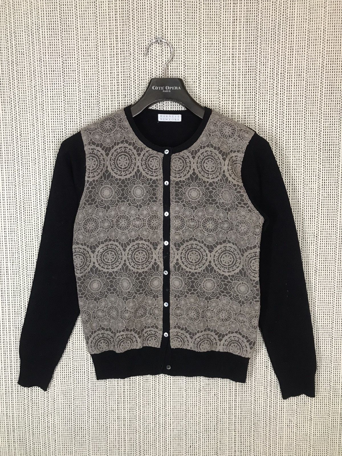 Barneys New York ‼️BARNEYS NEW YORK CARDIGAN FLOWER‼️ Size S / US 4 / IT 40 - 1 Thumbnail