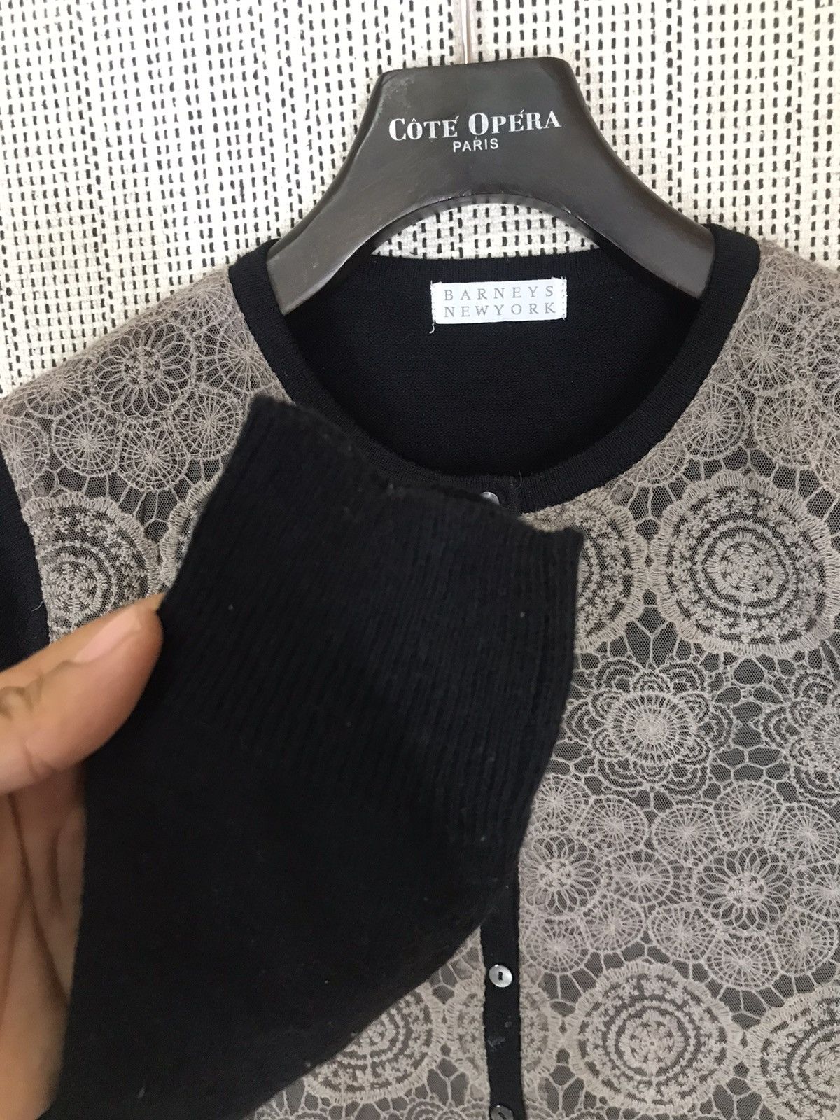 Barneys New York ‼️BARNEYS NEW YORK CARDIGAN FLOWER‼️ Size S / US 4 / IT 40 - 5 Thumbnail