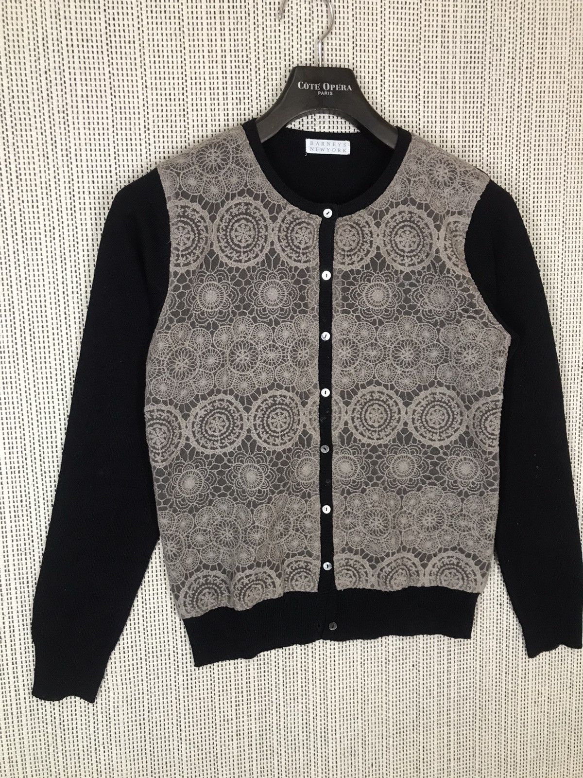 Barneys New York ‼️BARNEYS NEW YORK CARDIGAN FLOWER‼️ Size S / US 4 / IT 40 - 2 Thumbnail